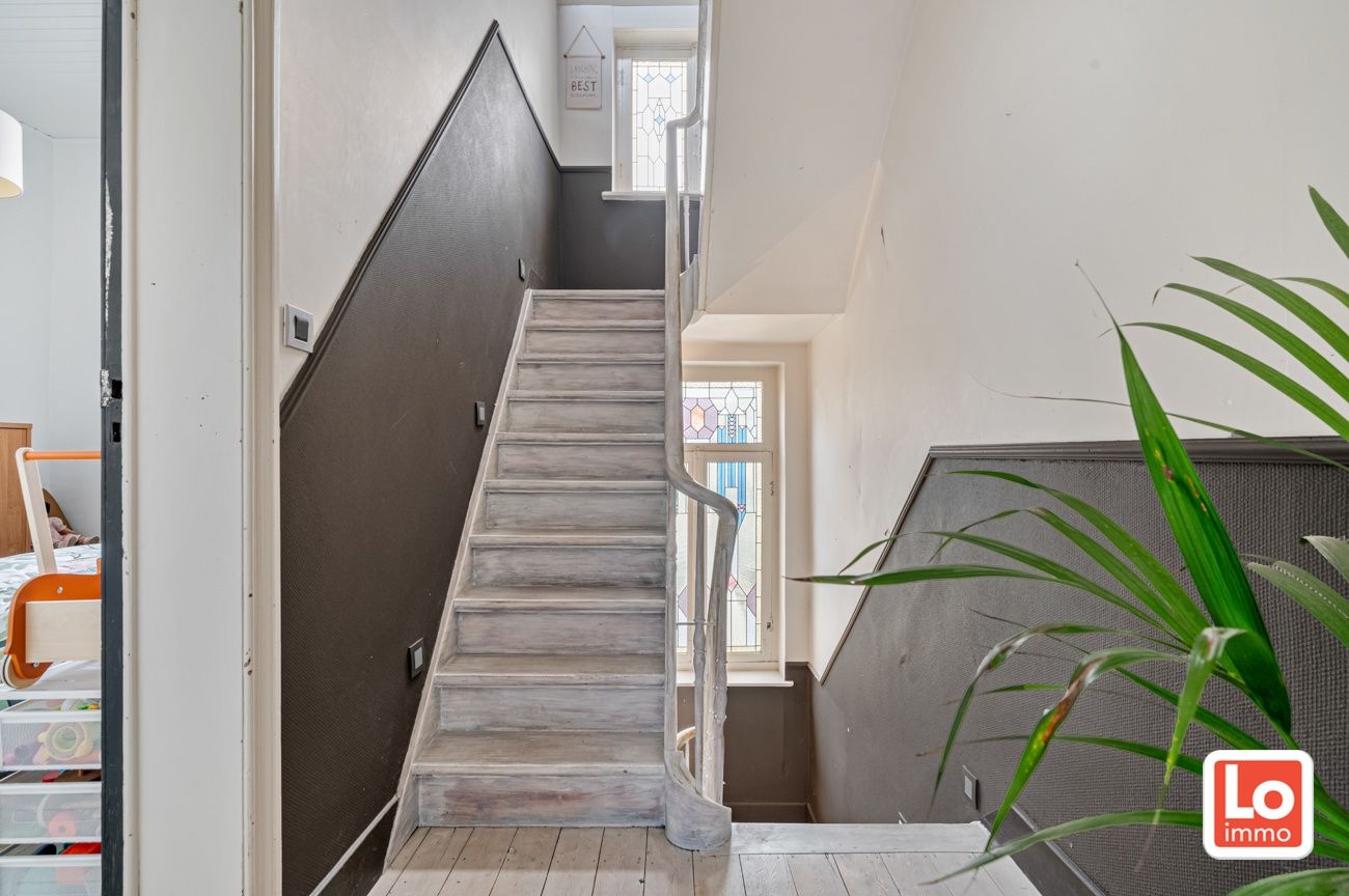 VERKOCHT!! Leuke stadswoning met tuintje & terras op een toplocatie vlakbij het centrum van Gent. foto 10