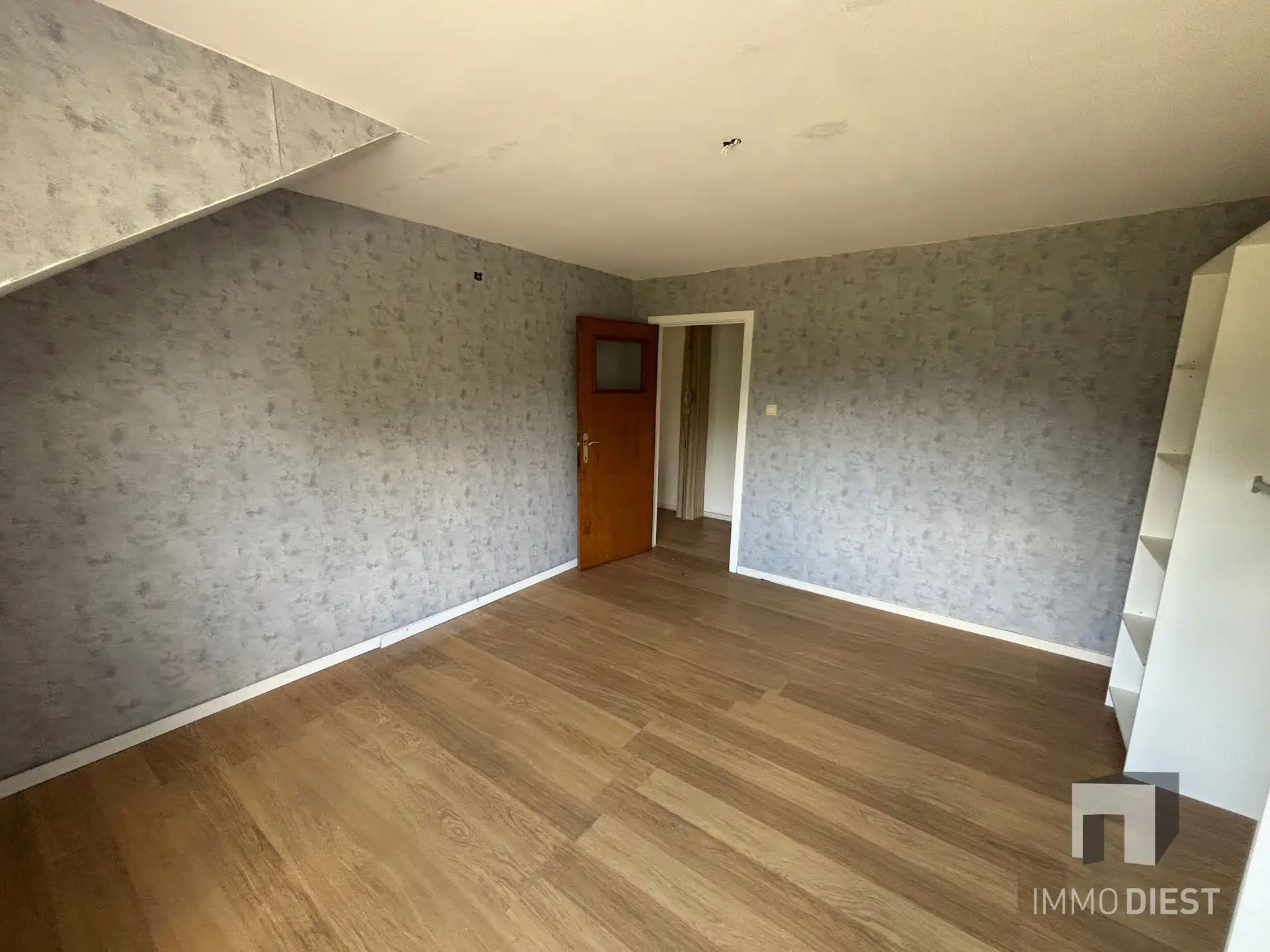 Ruime betaalbare woning met veranda en bijgebouw foto 48