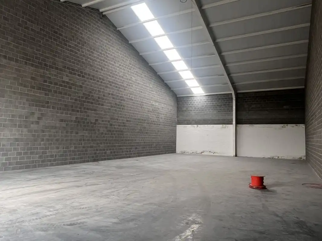 Magazijn van 268 m² groot te Roborst, Zwalm foto 5