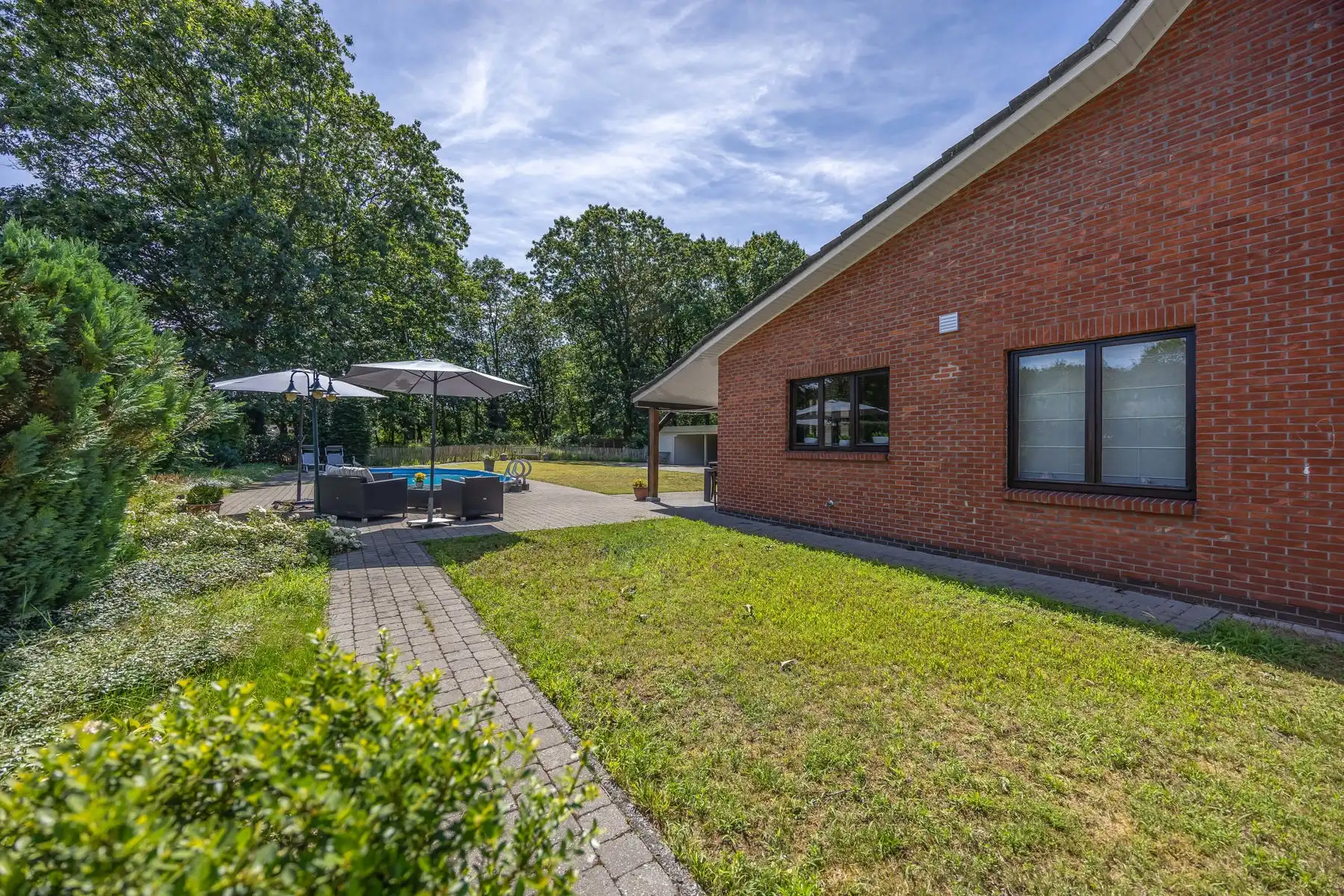 Unieke ligging, eigendom met veel mogelijkheden foto 20