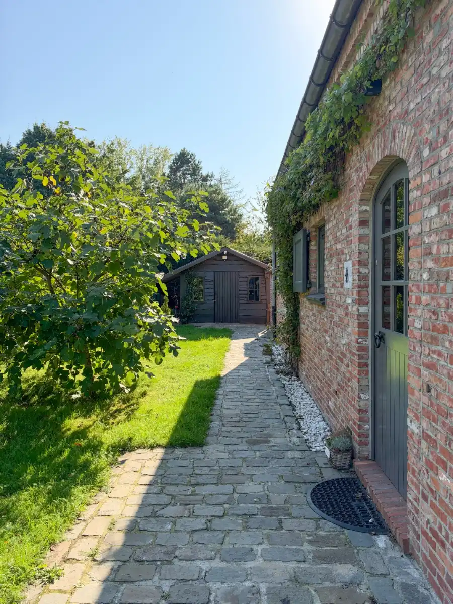 Prachtige alleenstaande villa in een rustige wijk in Oostakker foto 4