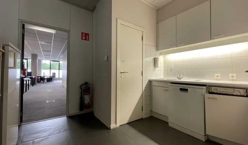 Kantoorruimte te huur in Singel Building in Berchem foto 15