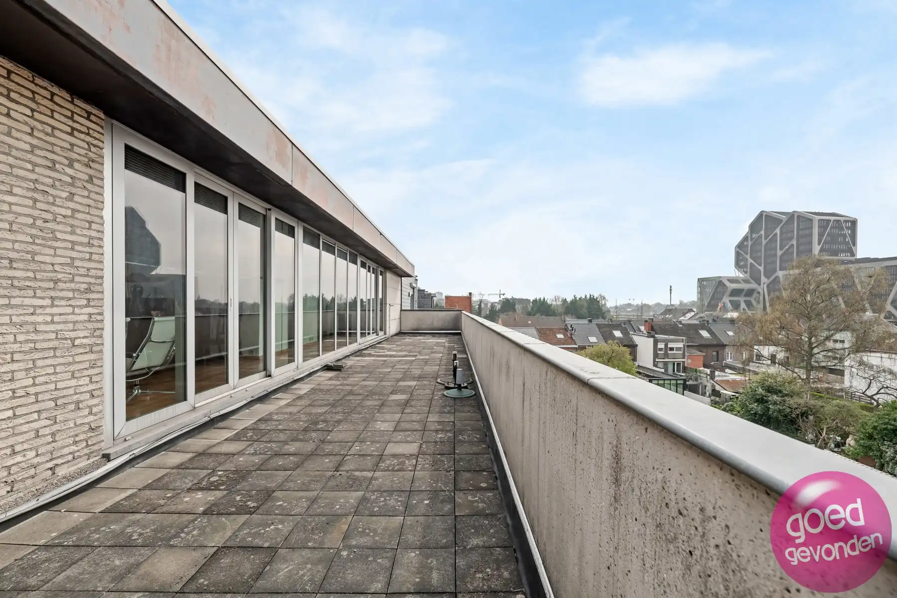 PENTOUSE 145 m² - 2 SLK - TERRAS 100 m² - LIFT - PARKING MGL foto 14