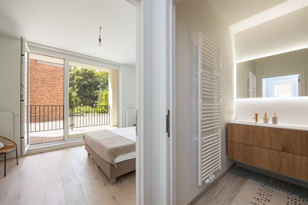 Kwaliteitsvol gerenoveerd appartement met terras foto 7