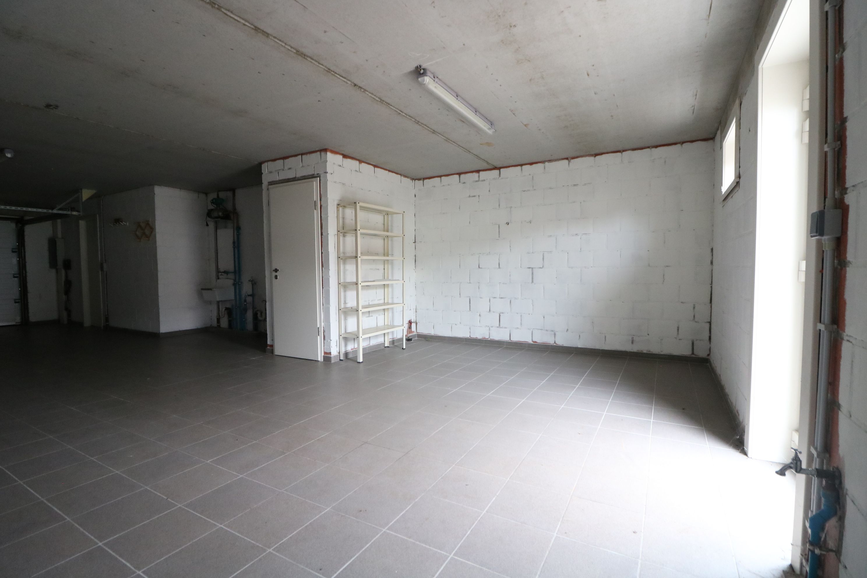 Recente ruime woning met 3 slaapkamers, dubbele garage en tuin foto 16