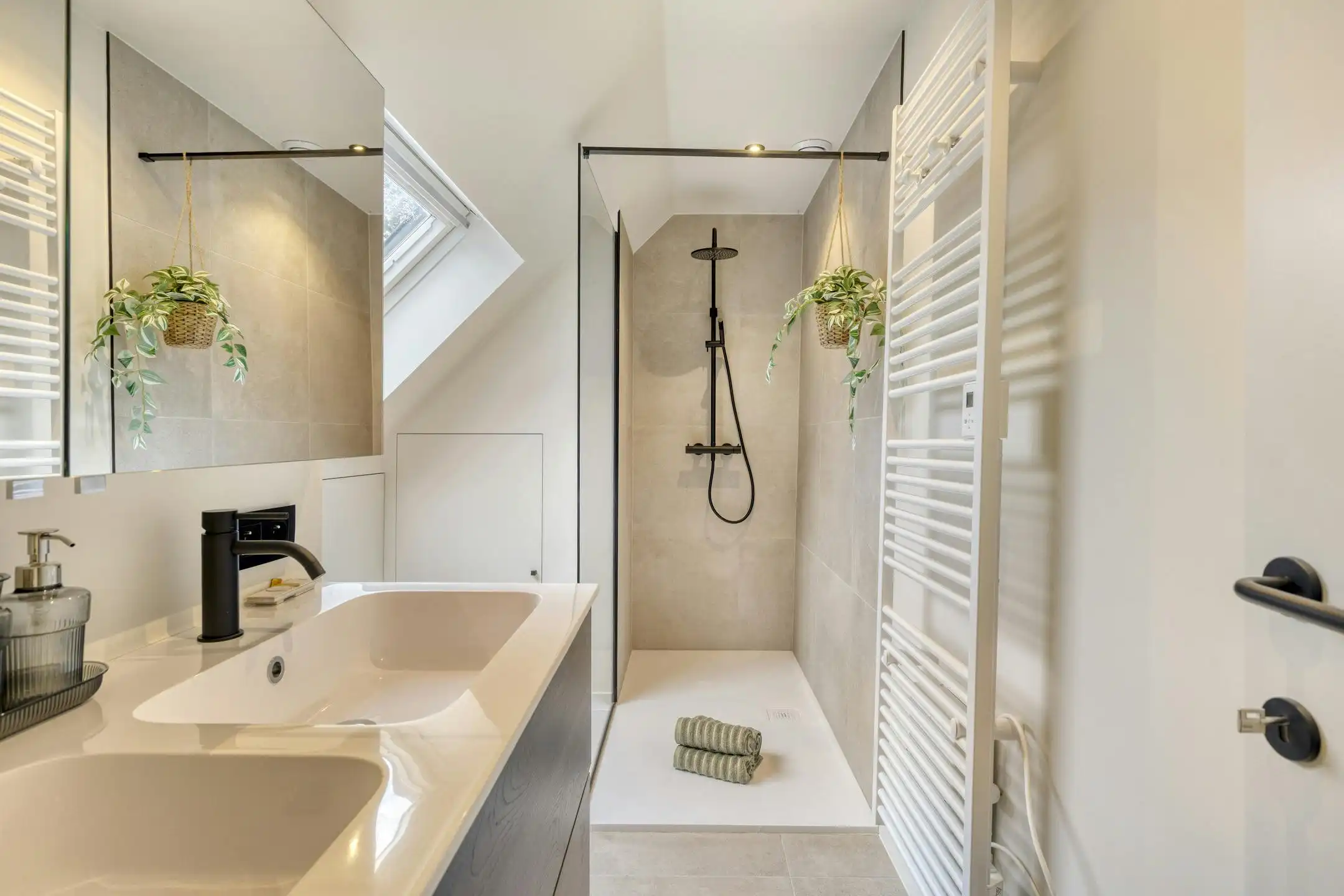 Meer dan instapklaar huis te Roeselare  foto 5