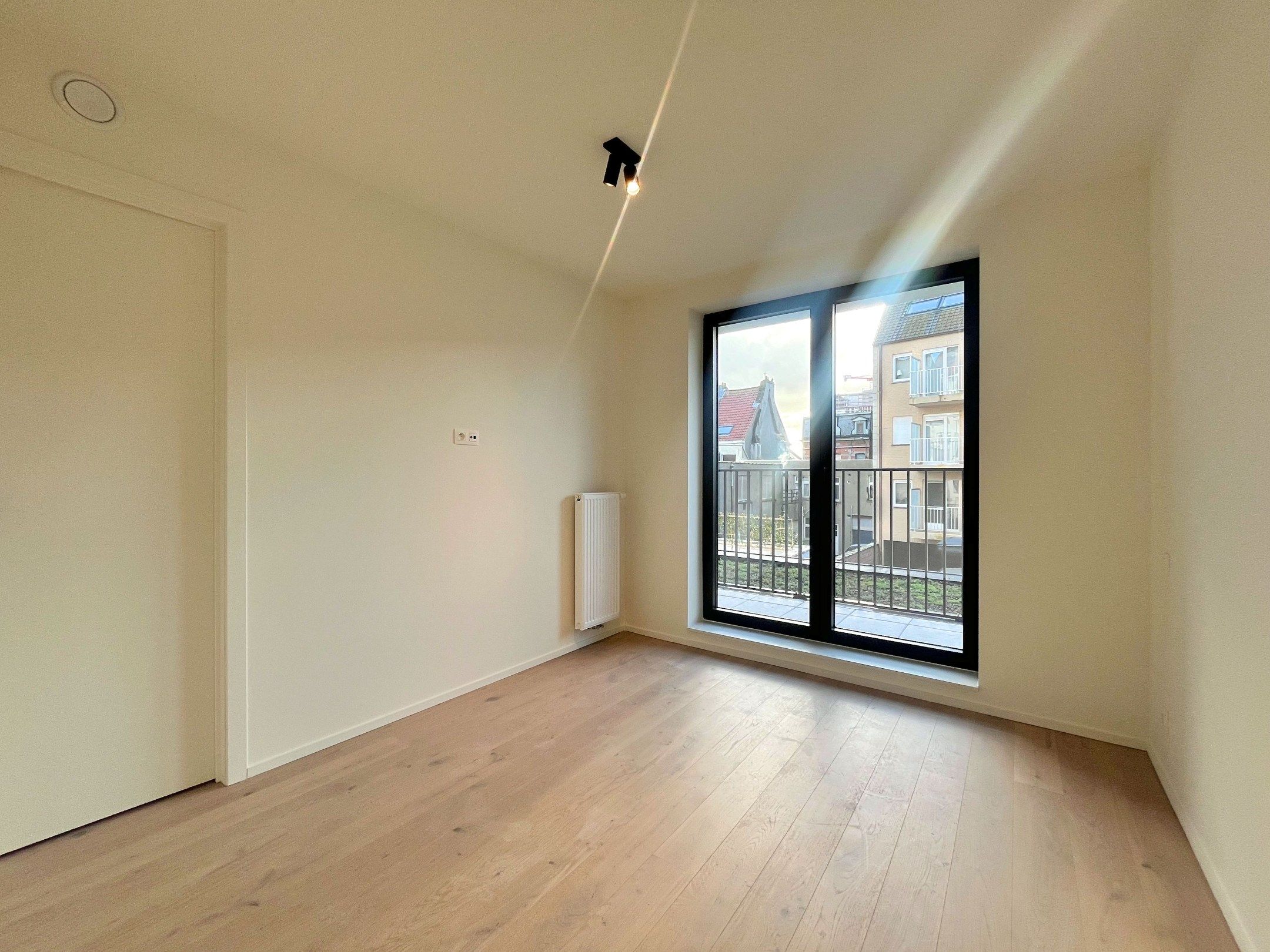 Nieuw appartement centraal gelegen te Heist-aan-Zee foto 10