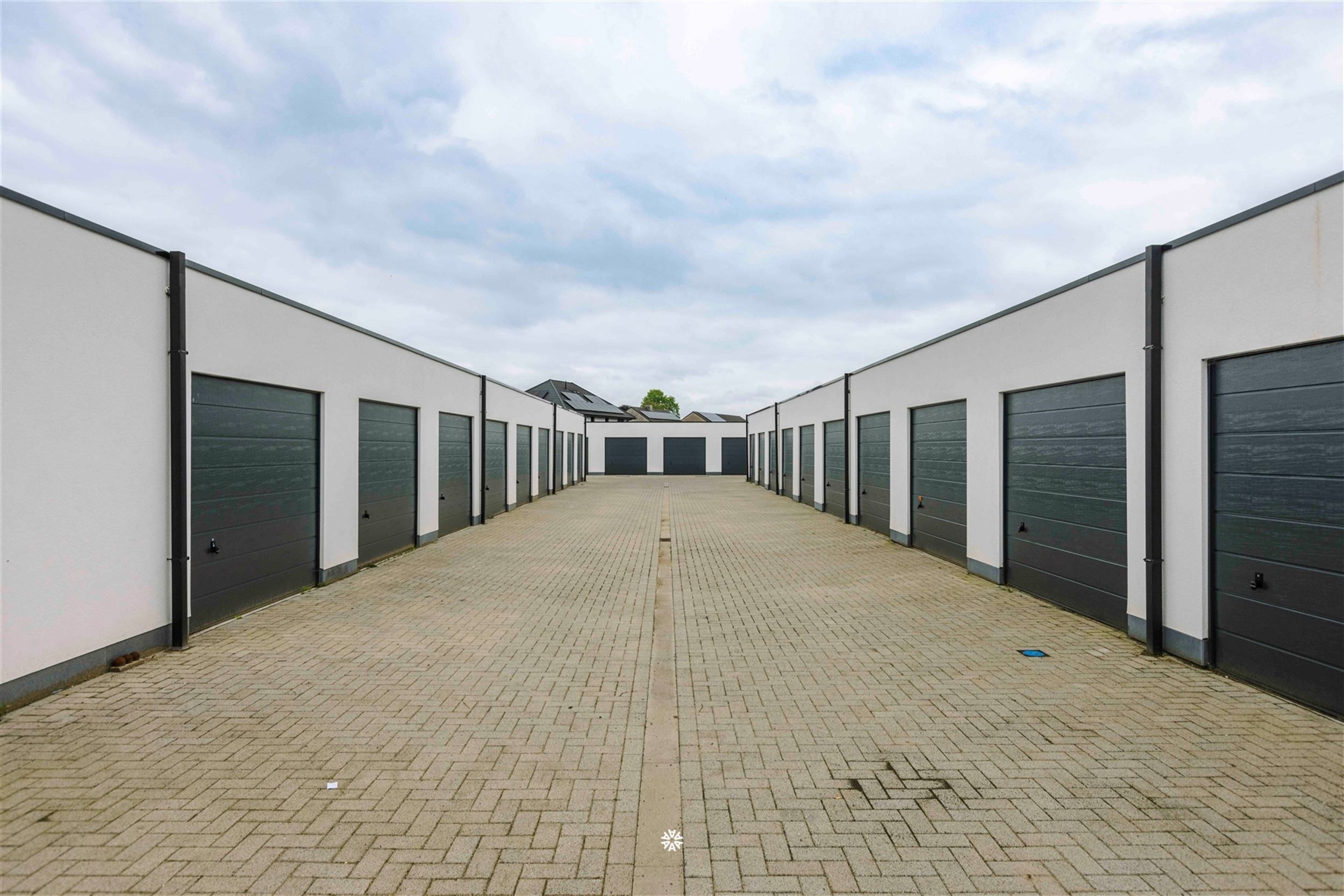 Moderne nieuwbouwwoning met zonnige tuin te Lokeren foto 24