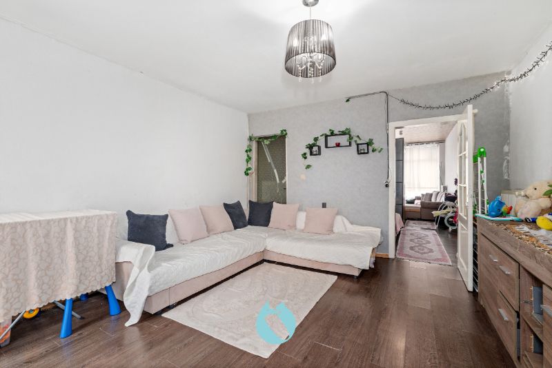 Statig gebouw bestaande uit verschillende units nabij centrum Gent foto 18