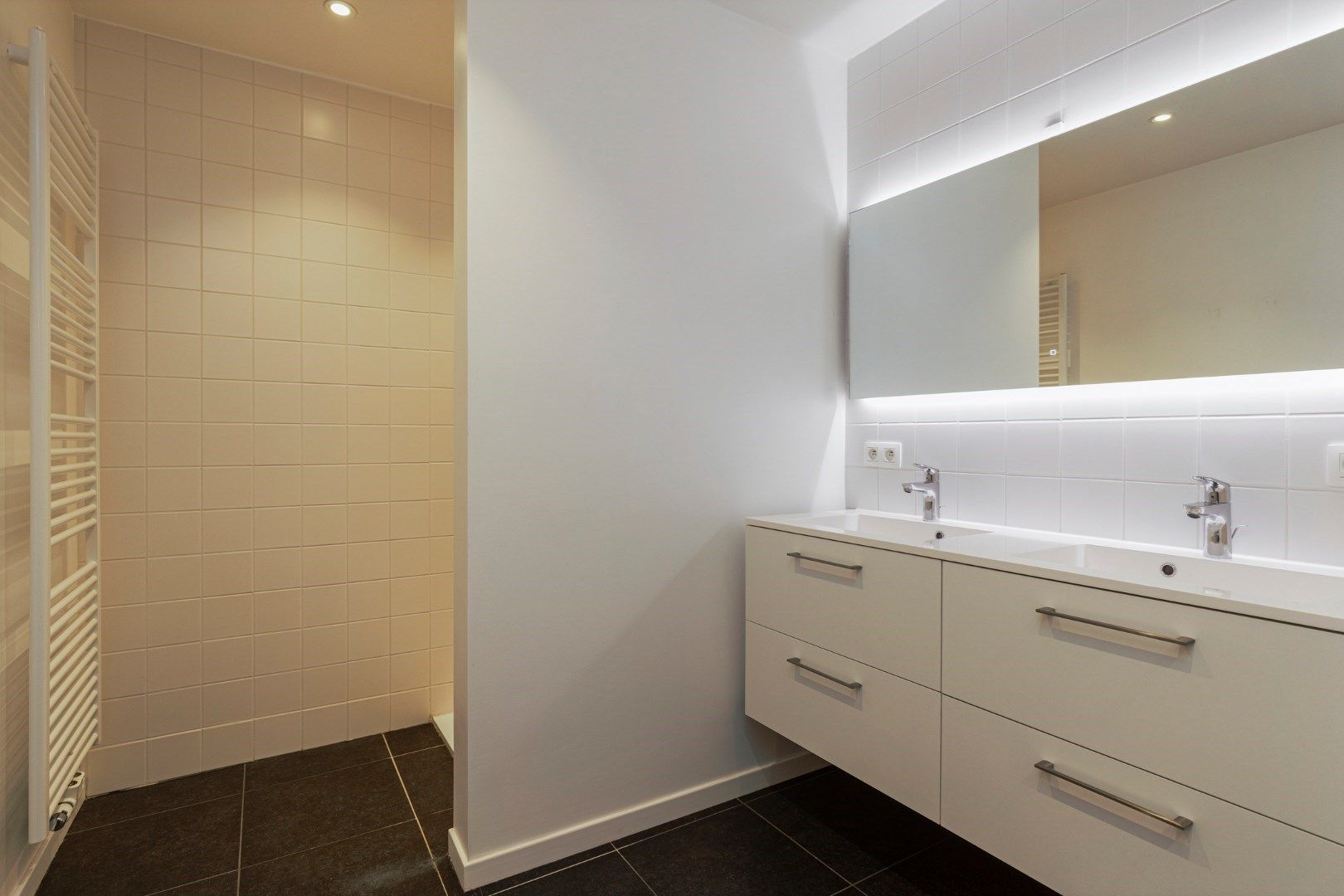 Prachtig gerenoveerde woning met 3 slaapkamers, 2 badkamers en een bewoonbare oppervlakte van 130m² foto 11