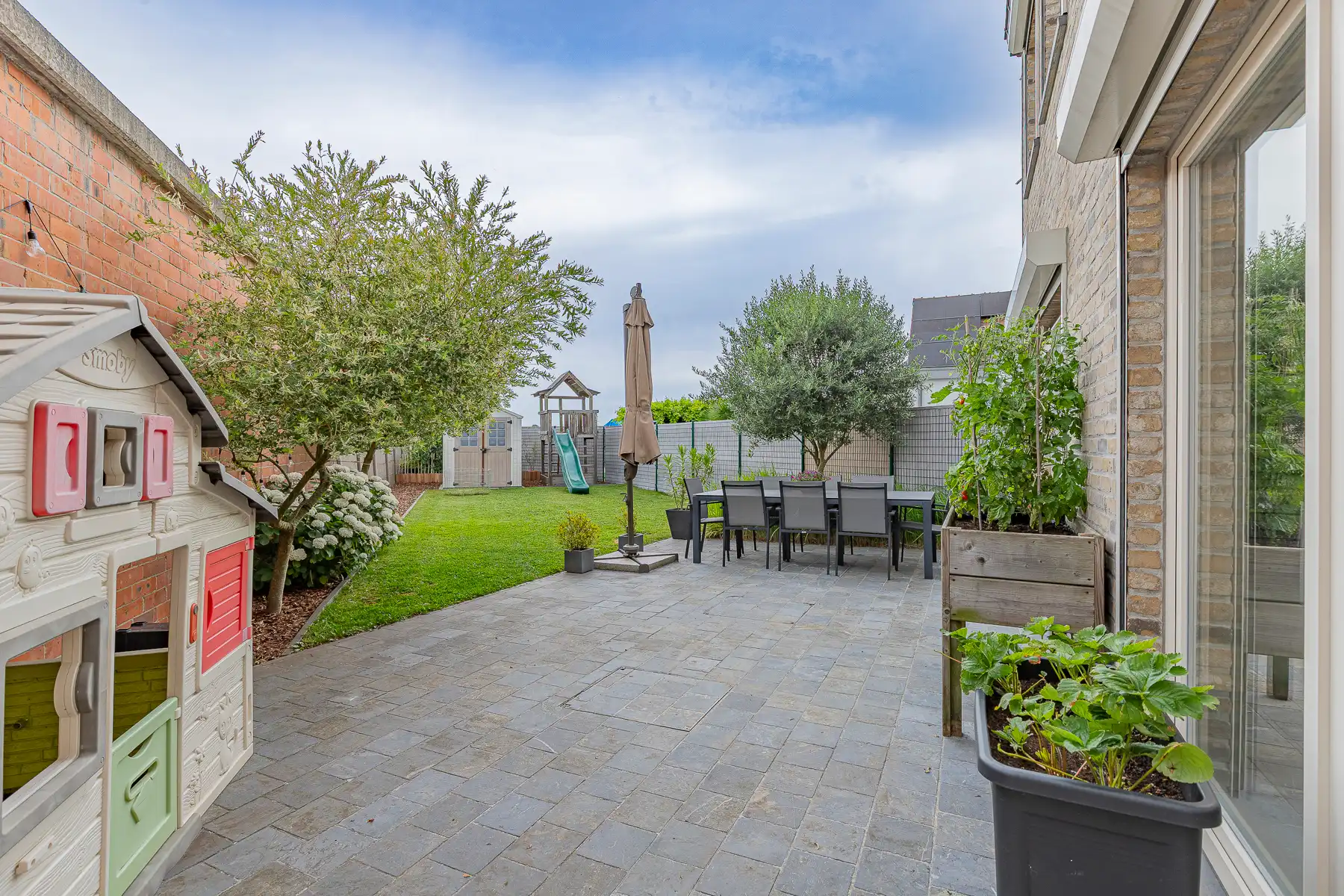 Ruime energiezuinige (EPC = A) woning met zuidwest tuin foto 2