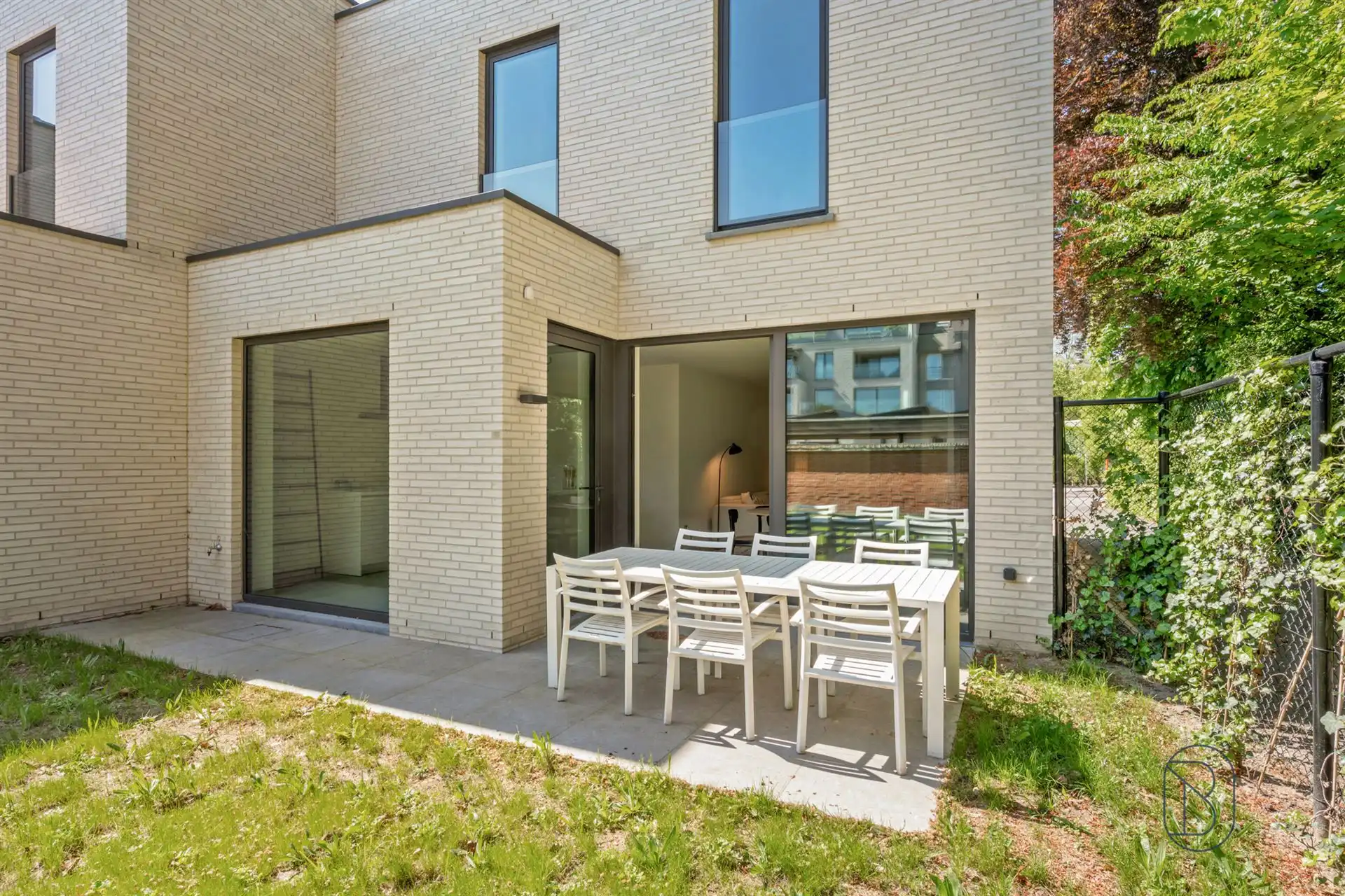 Kwalitatief afgewerkte nieuwbouw met 3 slk, E-peil 0. foto 14