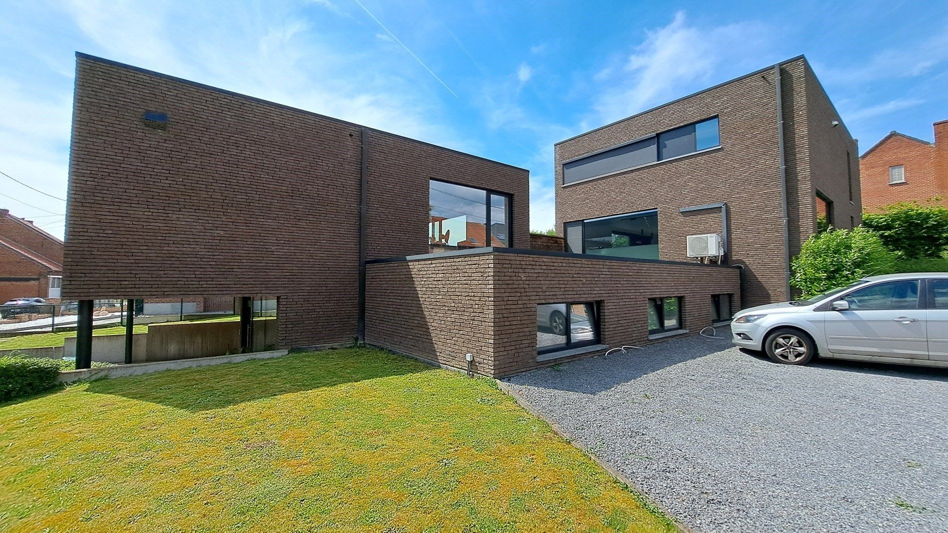 Energiezuinige woning met 3 slpks, garage, tuin en zeer ruim terras foto 4