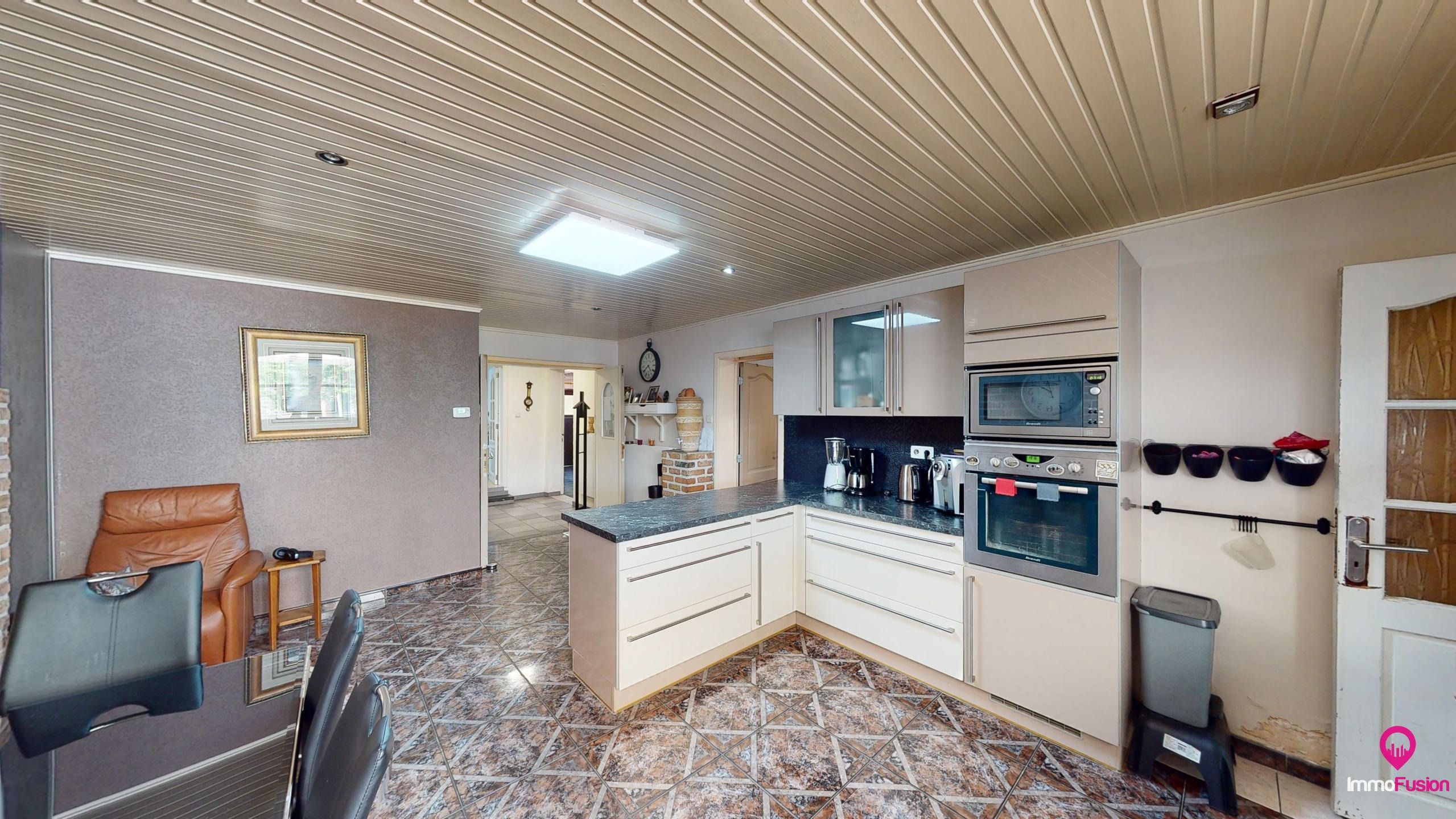 Ruime gezinswoning met 5slpk en 3badk in hartje Berkenbos! foto 6