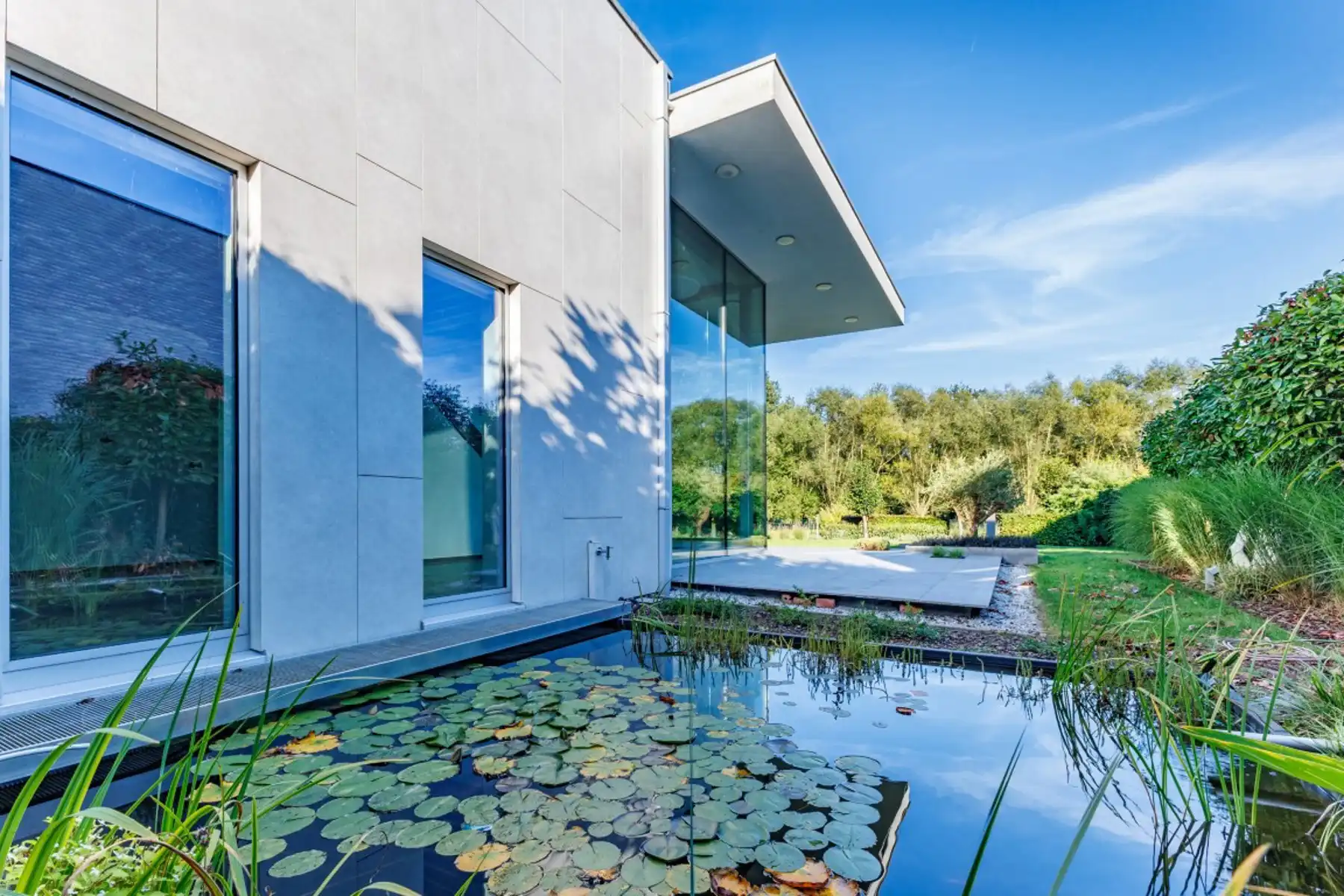 Moderne, luxueuze villa foto 2