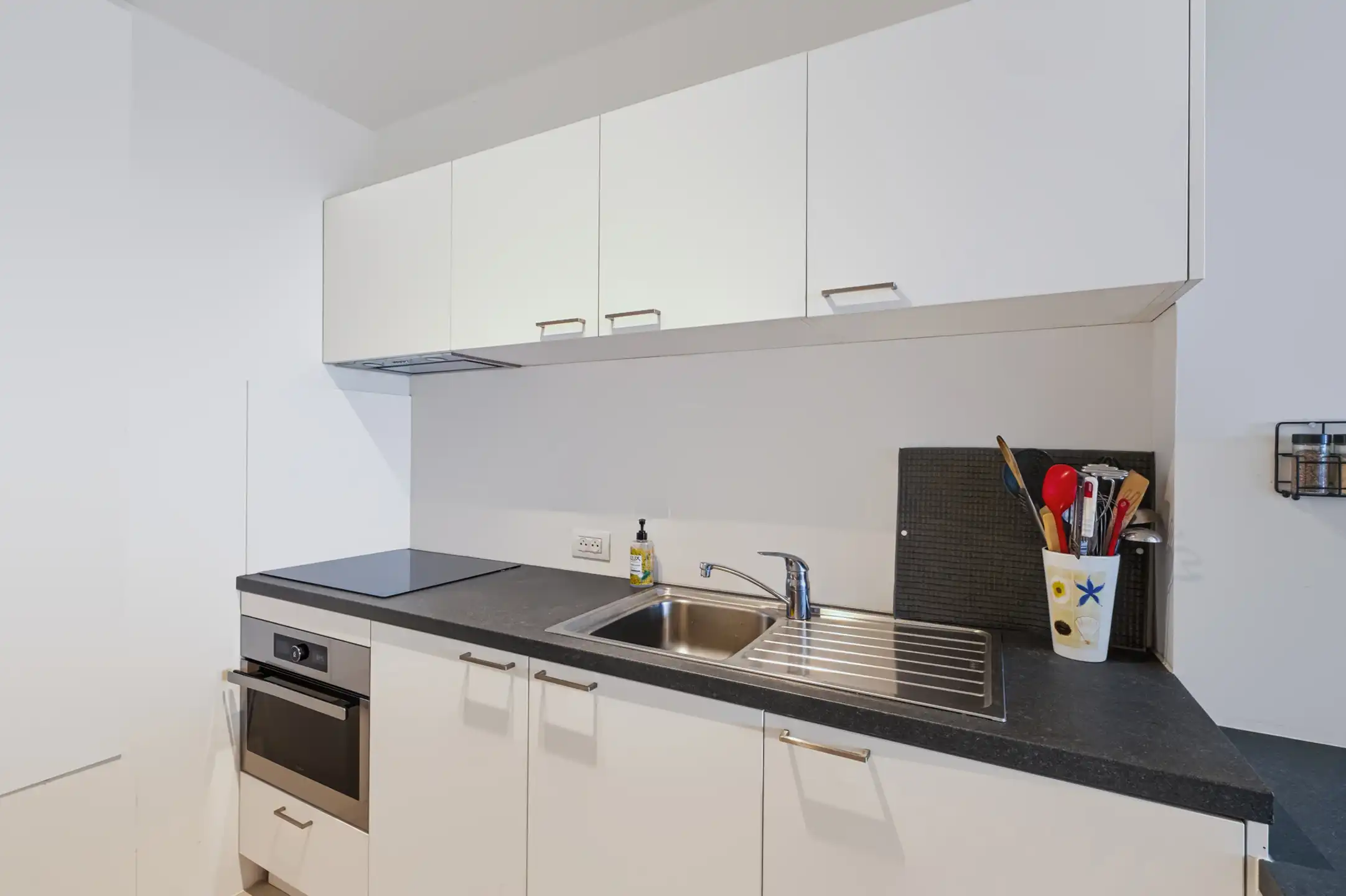 Frisse studio met frontaal zeezicht op de Zeedijk-Duinbergen foto 15