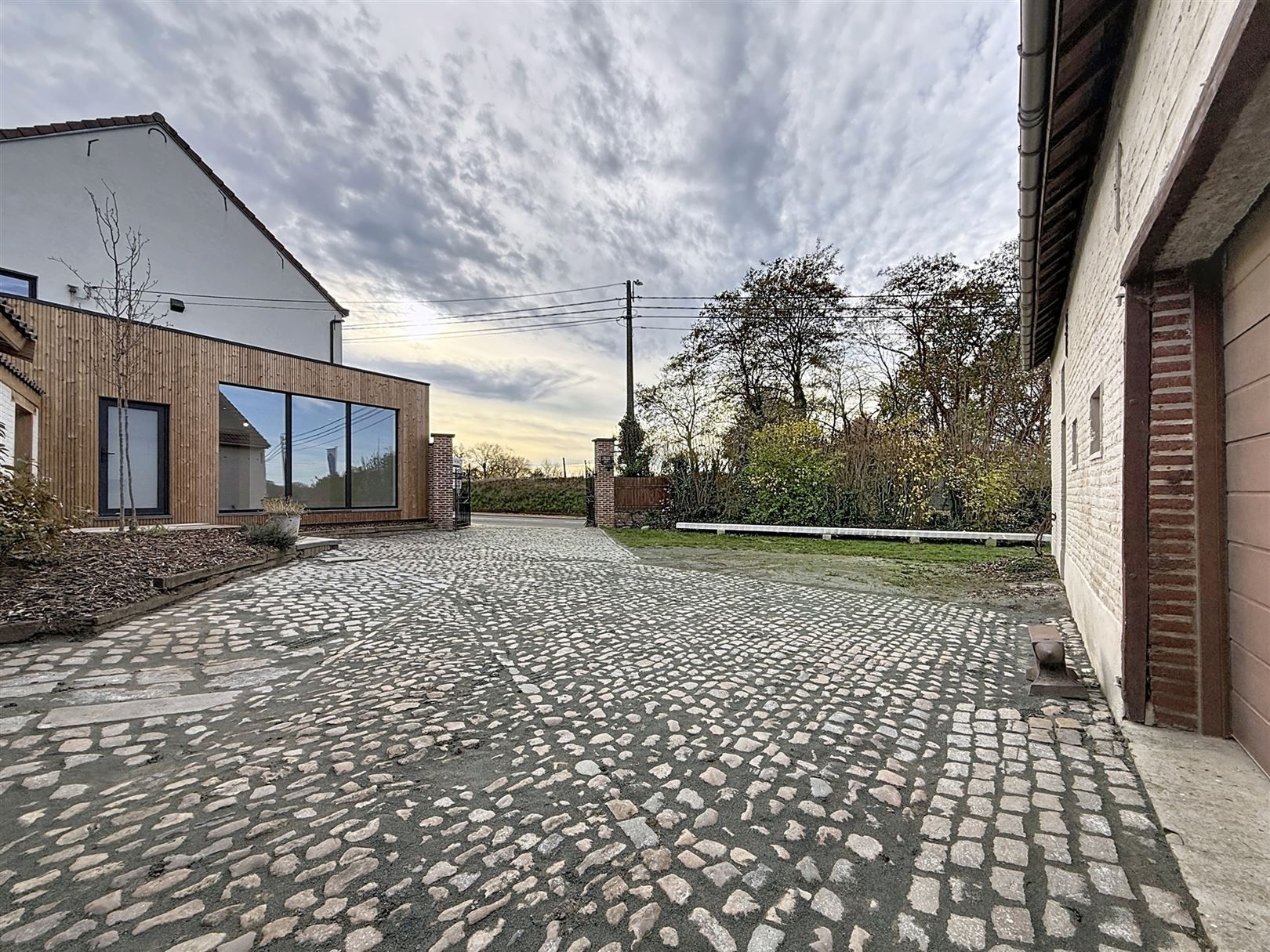 Energiezuinige, gerenoveerde hoeve, bijgebouwen,7a 83ca foto 35