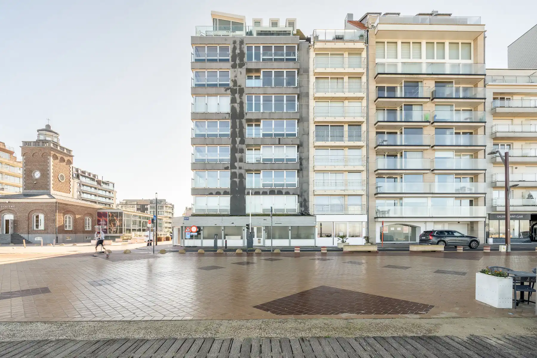 Horeca pand gelegen op een top locatie, op de hoek van de Zeedijk-Knokke en het Lichttorenplein! foto 3