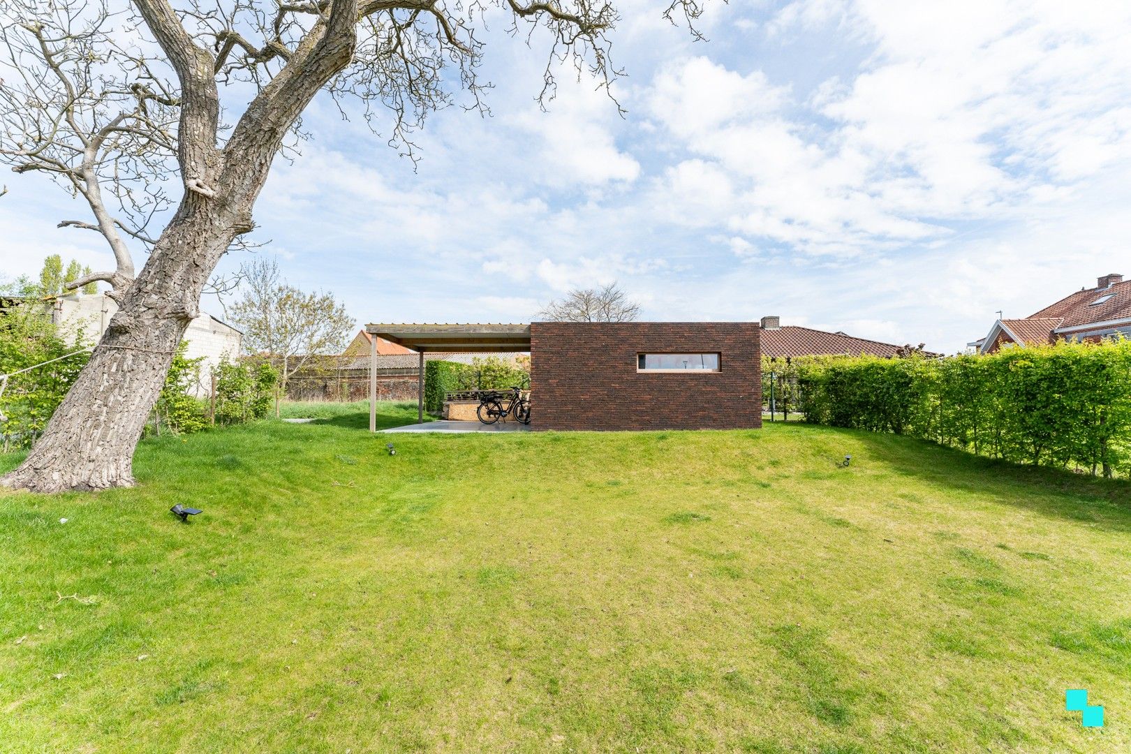 Architecturale (quasi)nieuwbouwwoning op rustige verkaveling te Lendelede foto 16