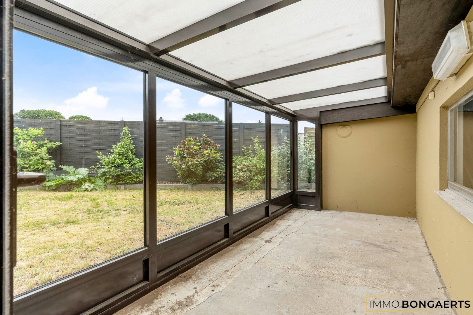 Ruime woning met vier slaapkamers  foto 25