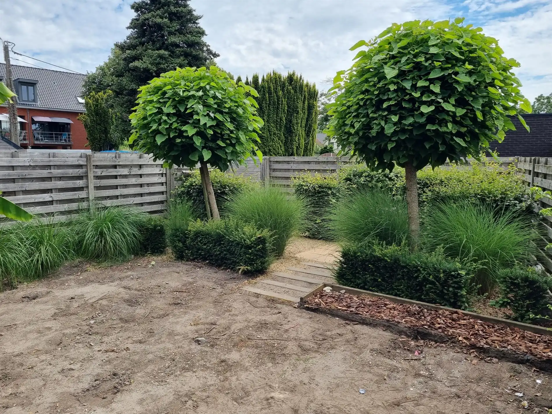 Knap gelijkvloers éénslaapkamerappartement met tuin en garagebox. foto 15