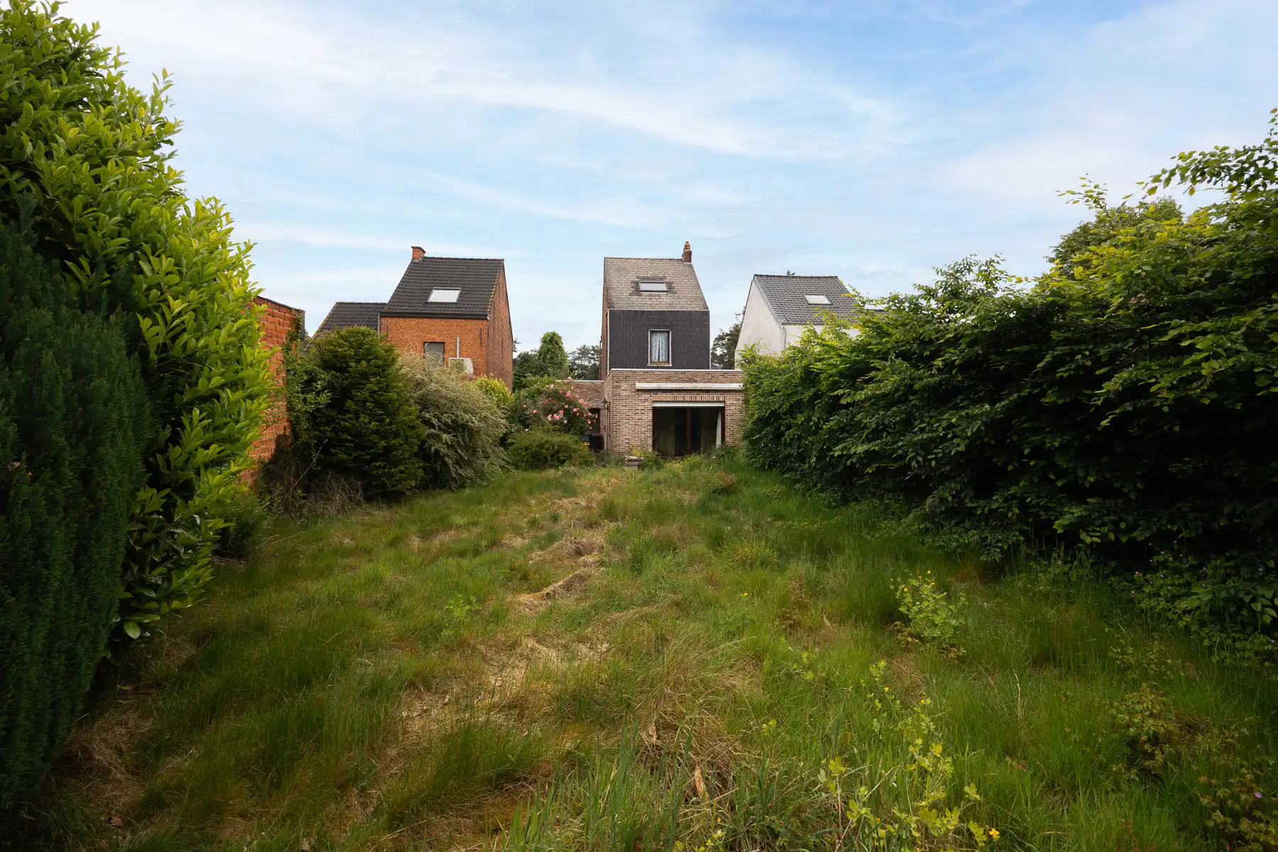 Karaktervolle, te renoveren open bebouwing op ruim perceel foto 24