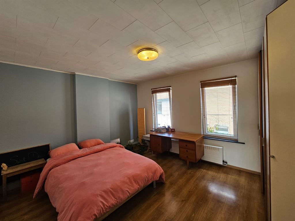 prachtig gerenoveerde en bemeubelde woning foto 15