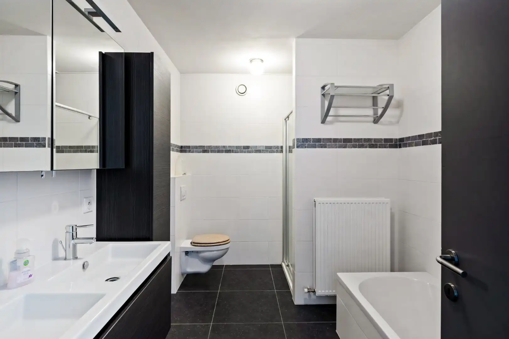 Ruime, energiezuinige gezinswoning  met 4 slaapkamers foto 10