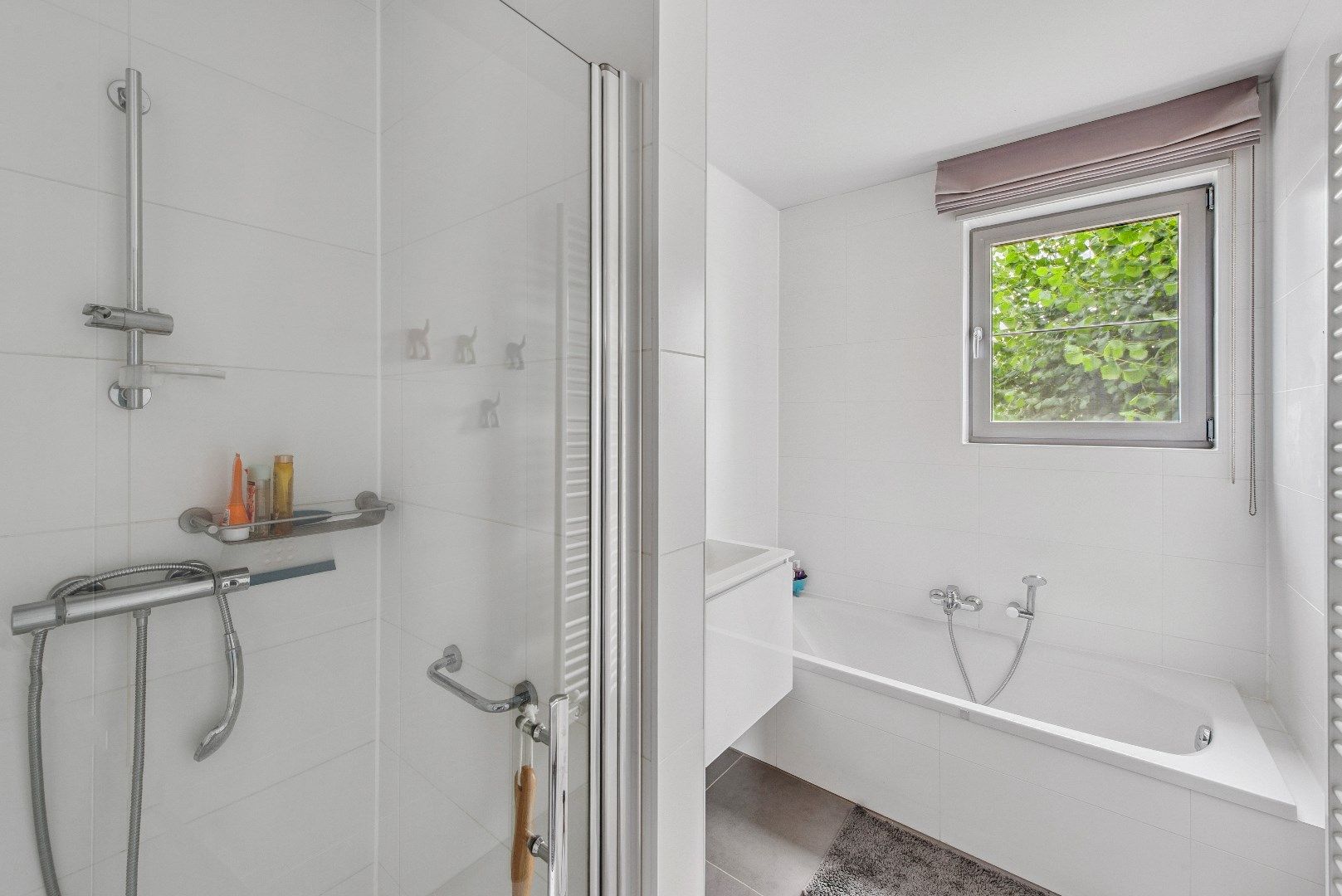 Energiezuinig en rolstoelvriendelijk appartement met 2 slaapkamers en autostaanplaats foto 12