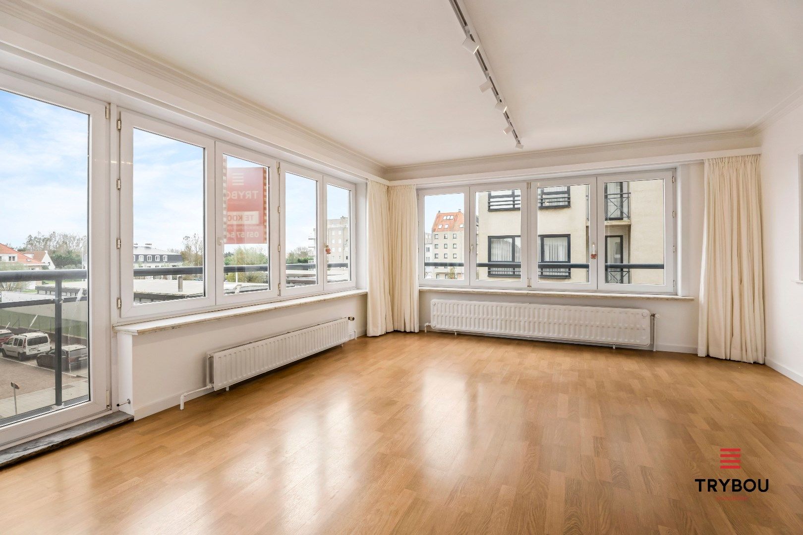 Uitstekend gelegen, zongericht appartement met 2 slaapkamers foto 7