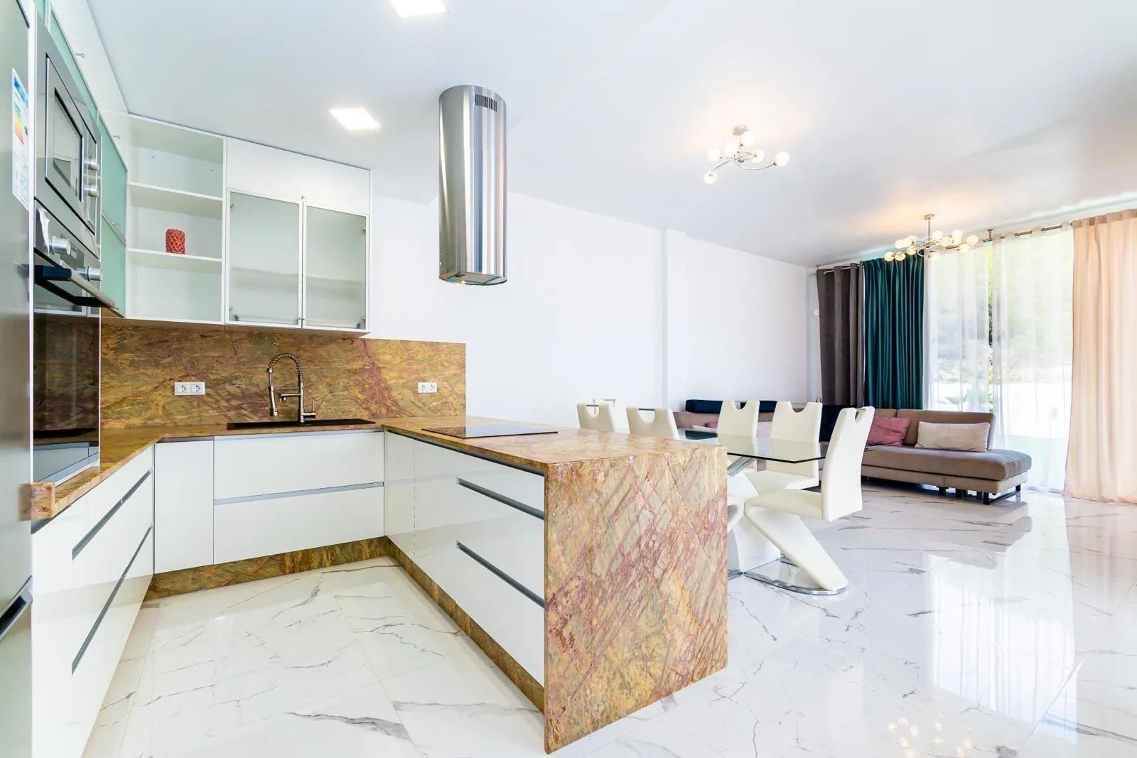 Exclusief wonen in Orihuela Costa: modern comfort op een toplocatie foto 4