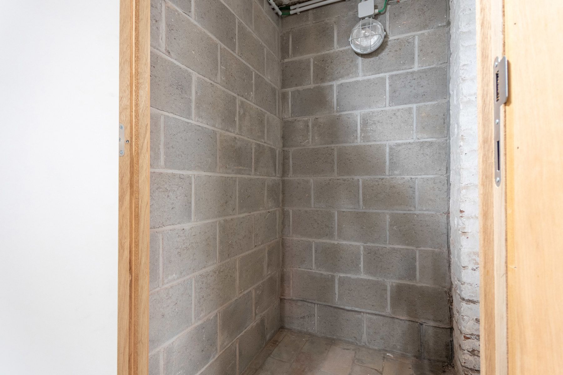Assistentieflat met kelder in centrum Halle foto 20