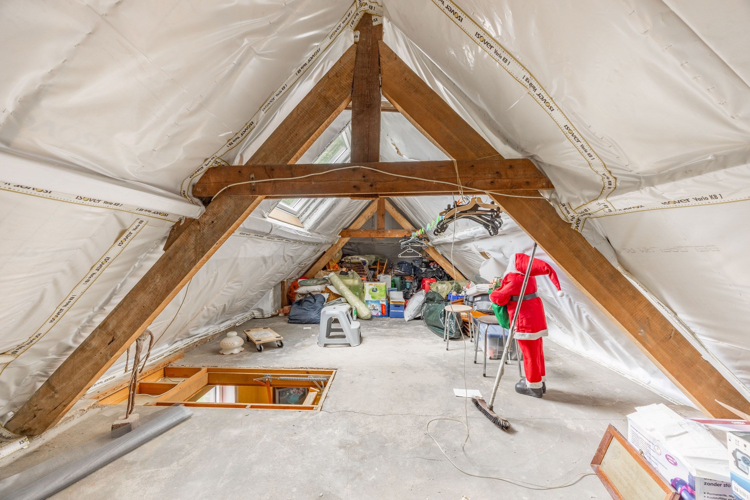 KLOEKE GEZINSWONING MET MAGAZIJN OP 737M² foto 18