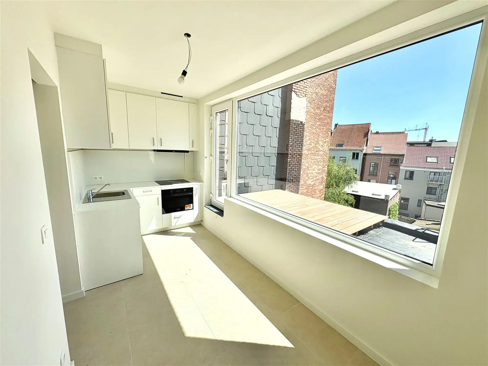 Prachtige studio met zonnig dakterras. foto 9