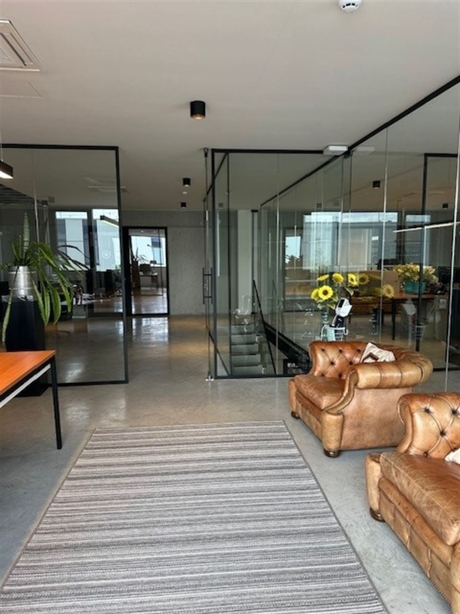 Bedrijfspand  in business park Gate 7 (ultramodern businesspark) foto 18