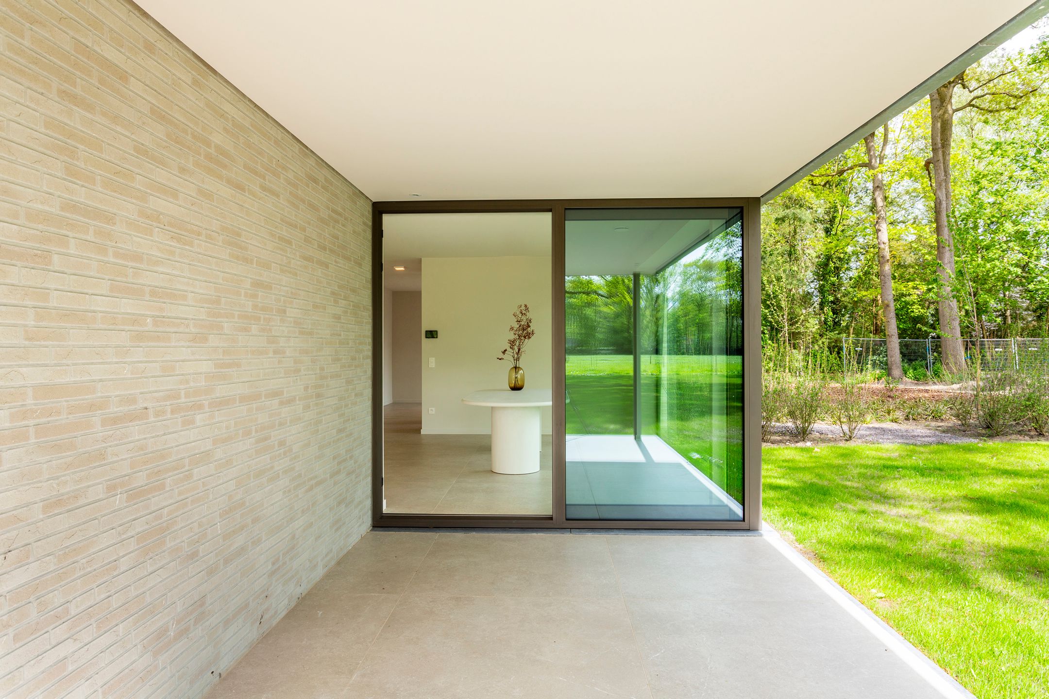 high end nieuwbouw luxevilla in rustige, residentiële wijk foto 4