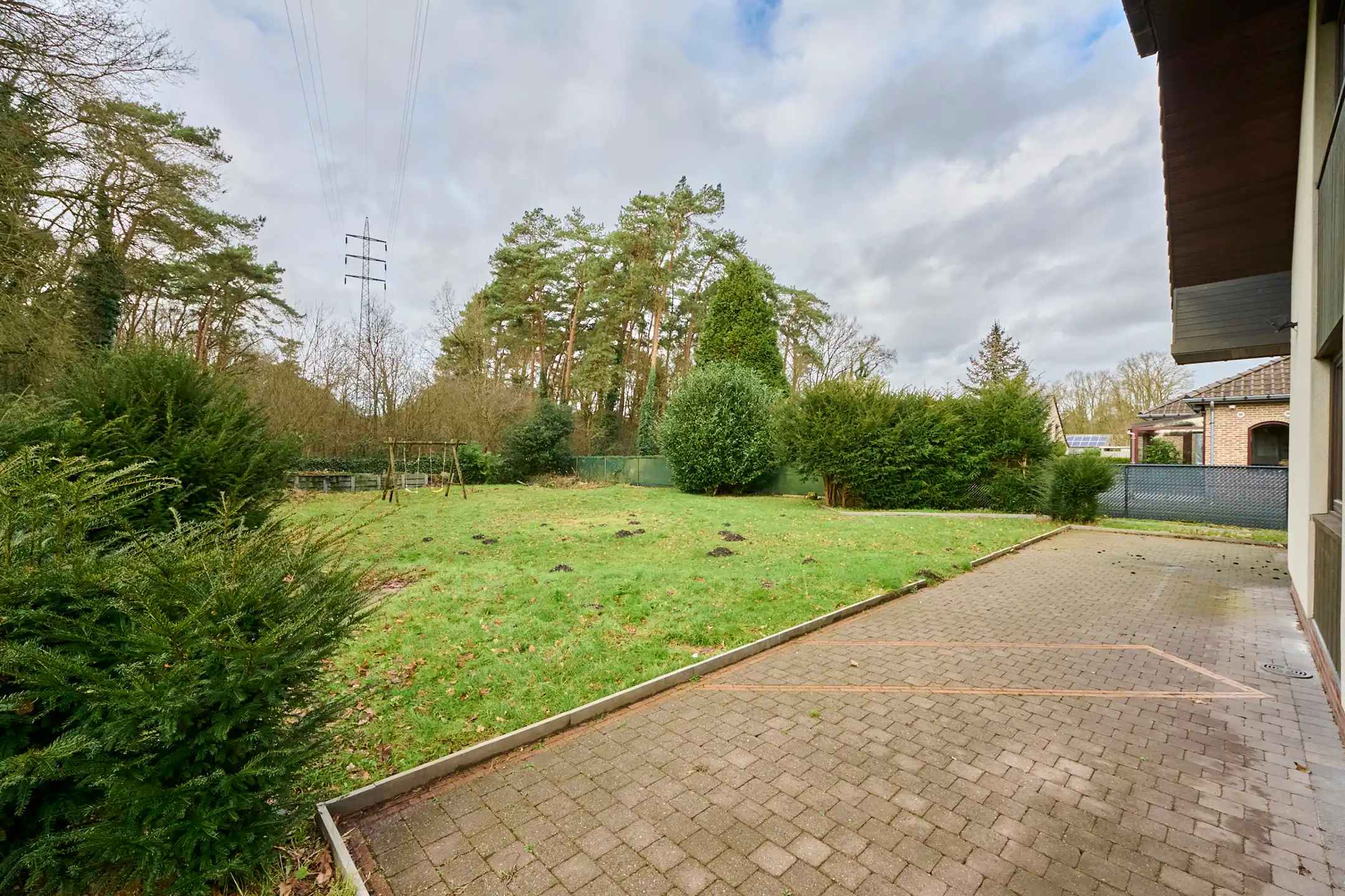 Zeer ruime en eigentijdse gezinswoning op 11a  foto 4