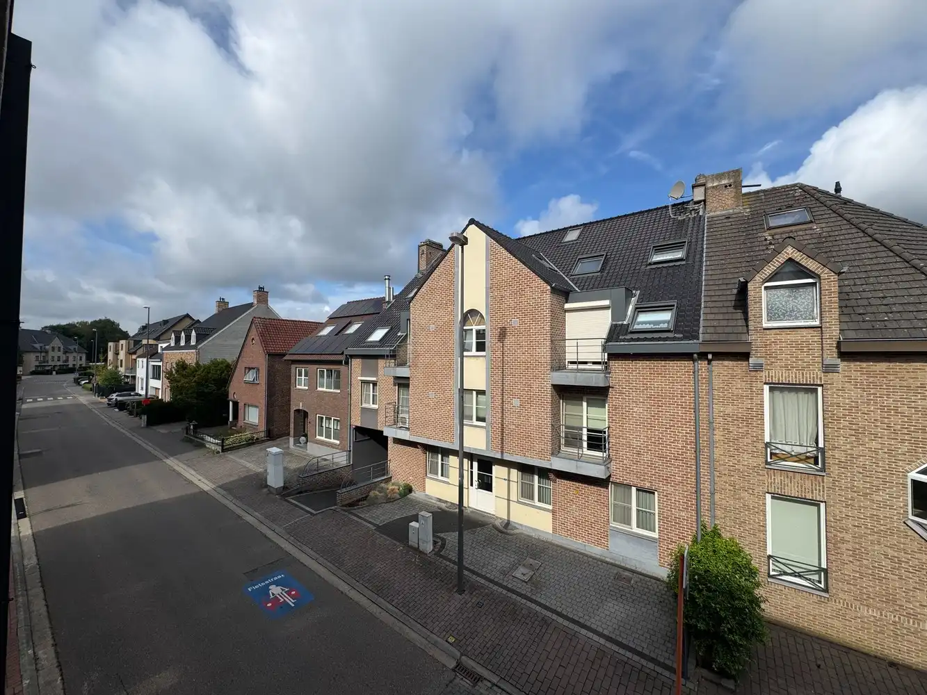 Ruimte om te wonen, terrassen om te genieten in het centrum van Lanaken foto 13
