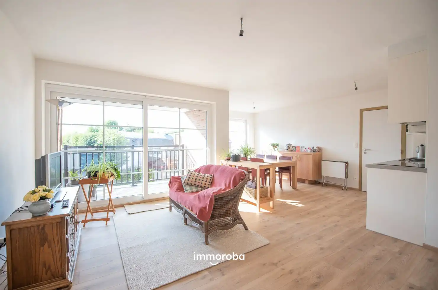 Centraal gelegen nieuwbouwappartement met 1 slaapkamer te koop te Waregem. foto {{pictureIndex}}