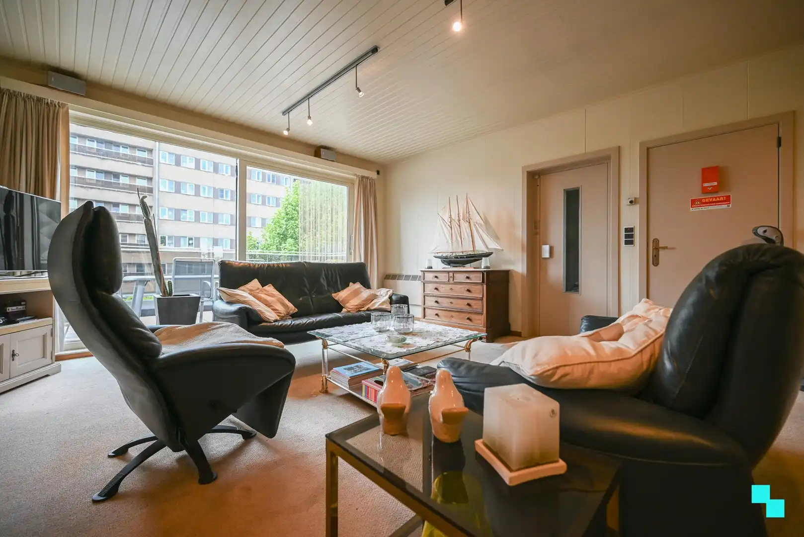 Interessante investeringsopportuniteit in hartje Izegem foto 15