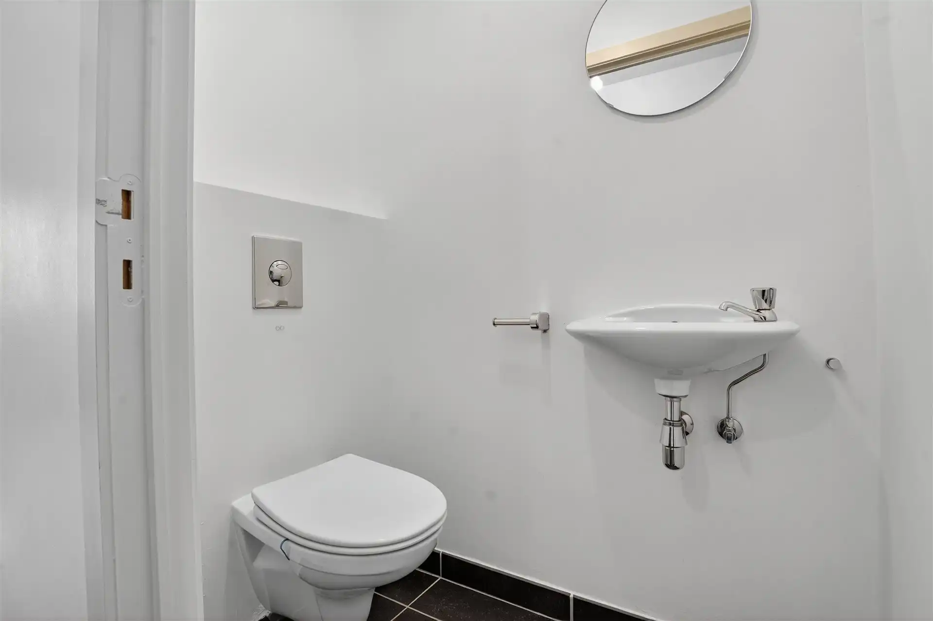 CENTRALE LIGGING / STAANPLAATS foto 23