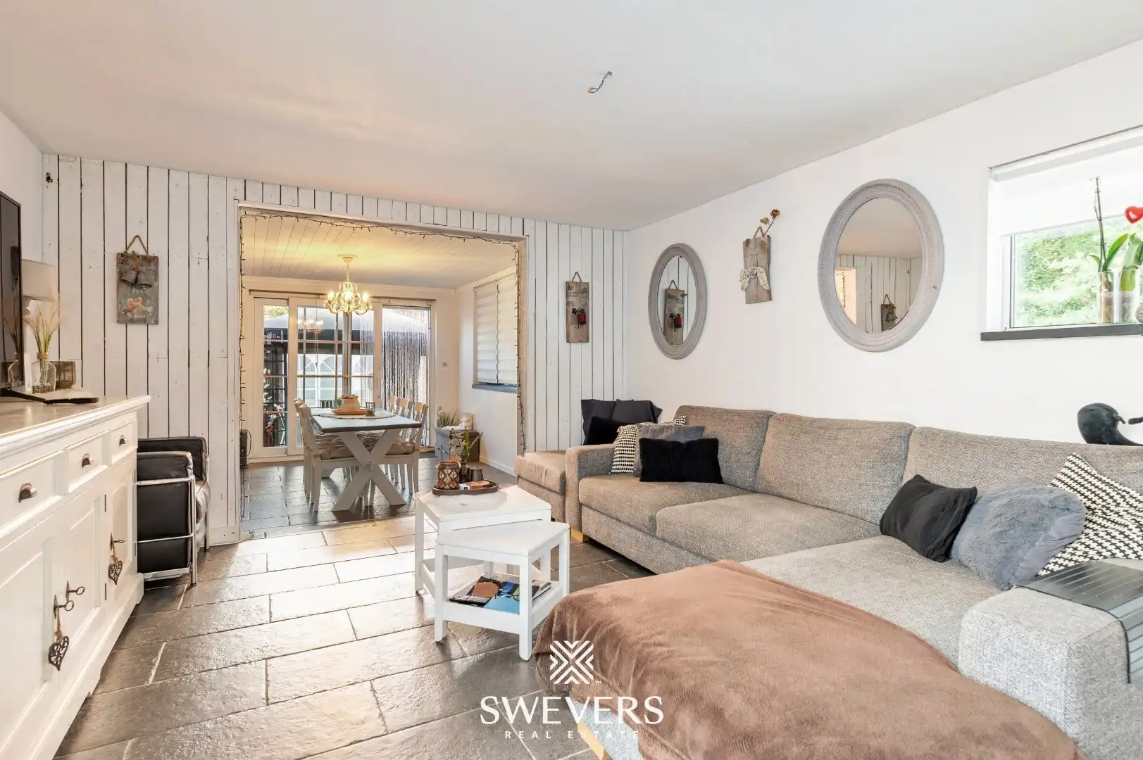 Gezinswoning met vier slaapkamers op ruim perceel in groene omgeving van Heusden-Zolder foto 2