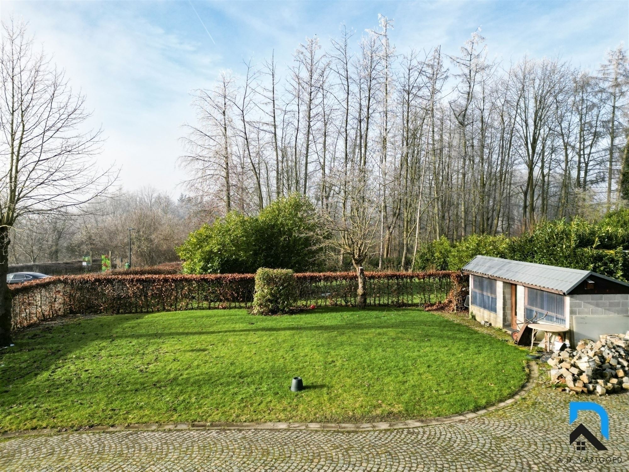Vrijstaande woning op toplocatie met mooie tuin foto 3