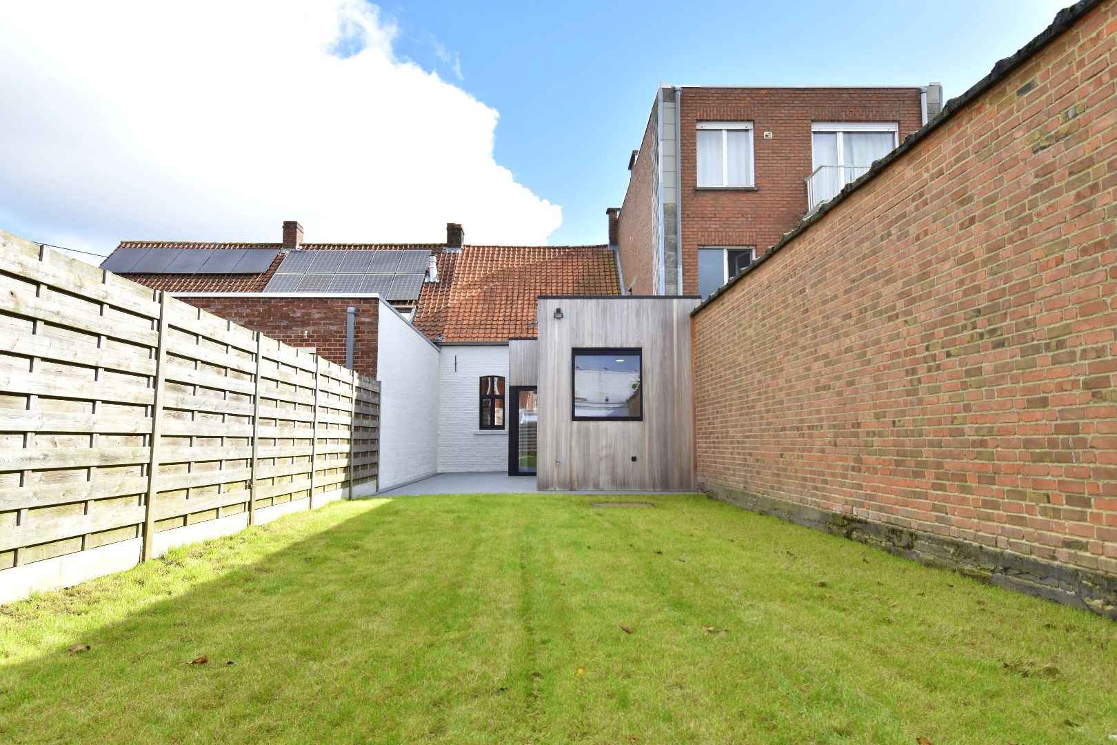 Volledig vernieuwde rijwoning met 3 slaapkamers te Bissegem foto 17