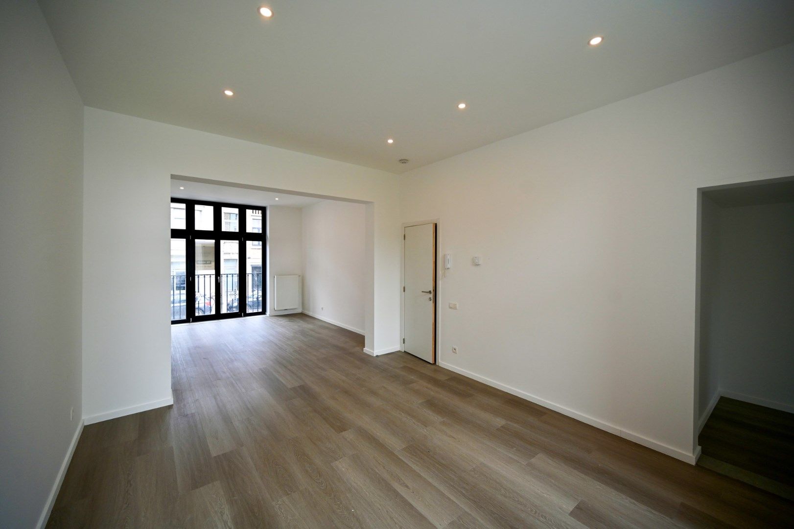 MOOI GERENOVEERD LICHTRIJK INVESTERINGSAPPARTEMENT foto 4
