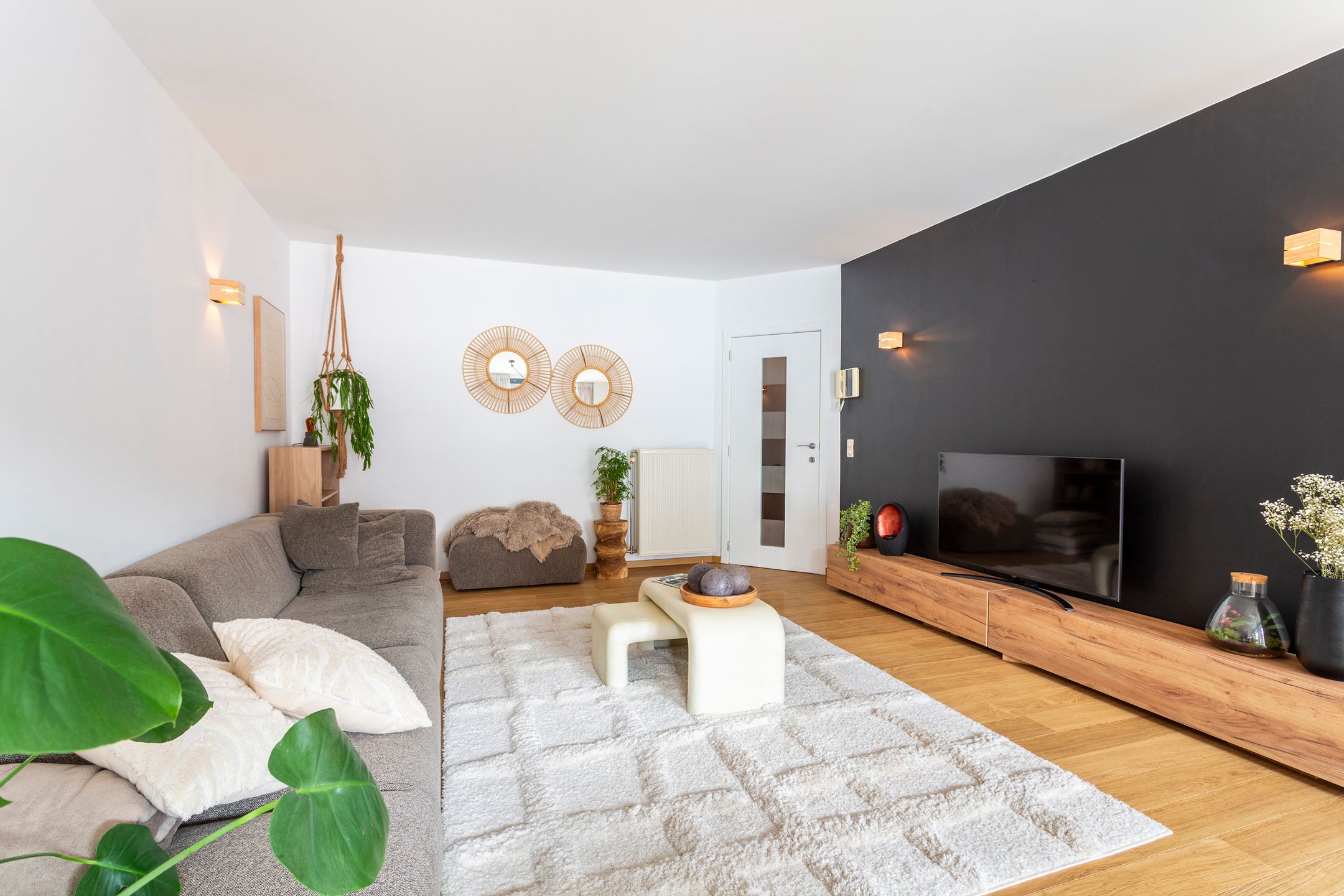 licht appartement met 2 terrassen pal op het Zuid foto 11