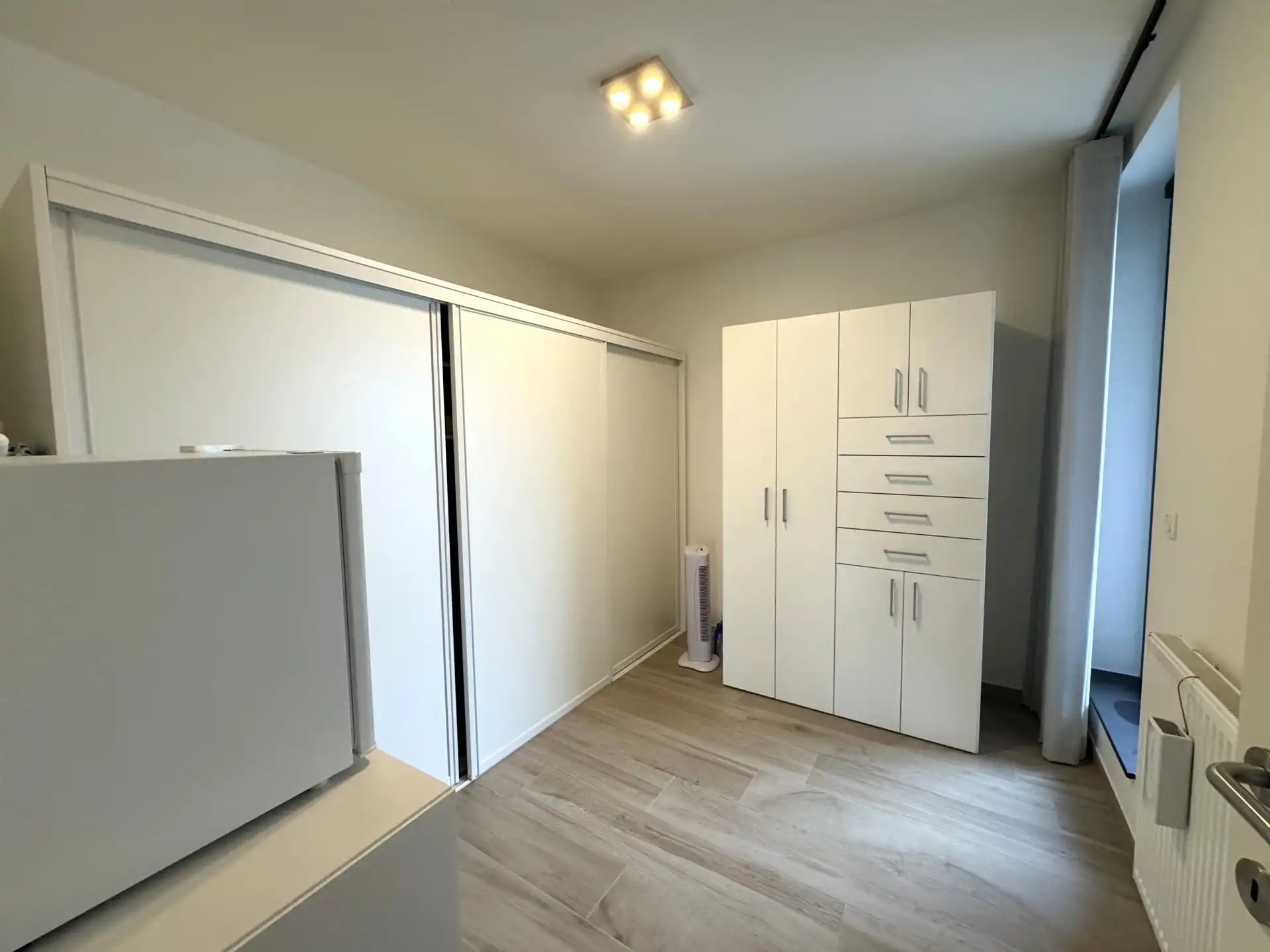 Te Huur 2-slpk appartement nabij centrum Bornem. foto 6