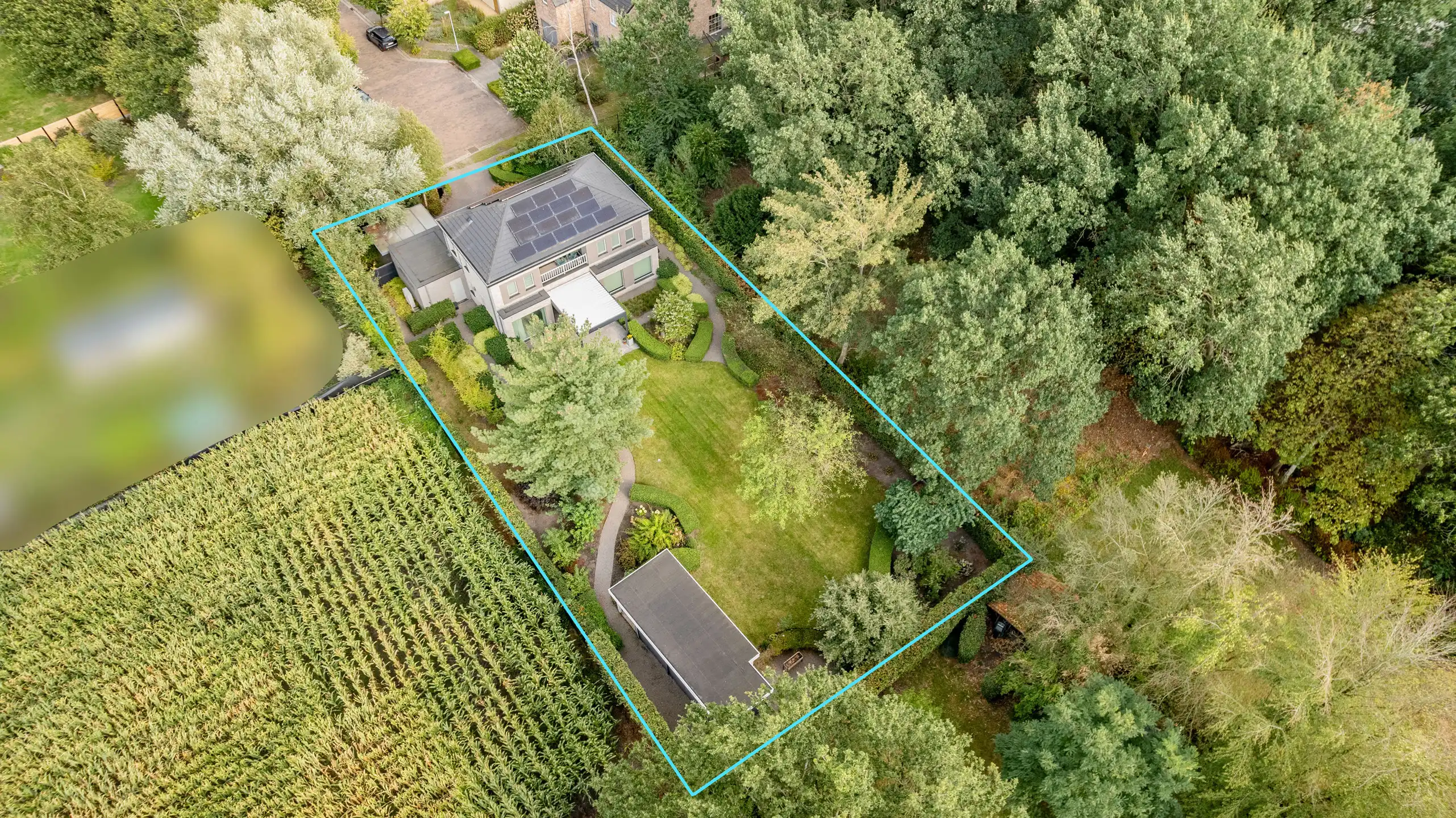 Moderne EPC A-villa op toplocatie nabij scholen en station, met prachtige tuin en privacy foto 3