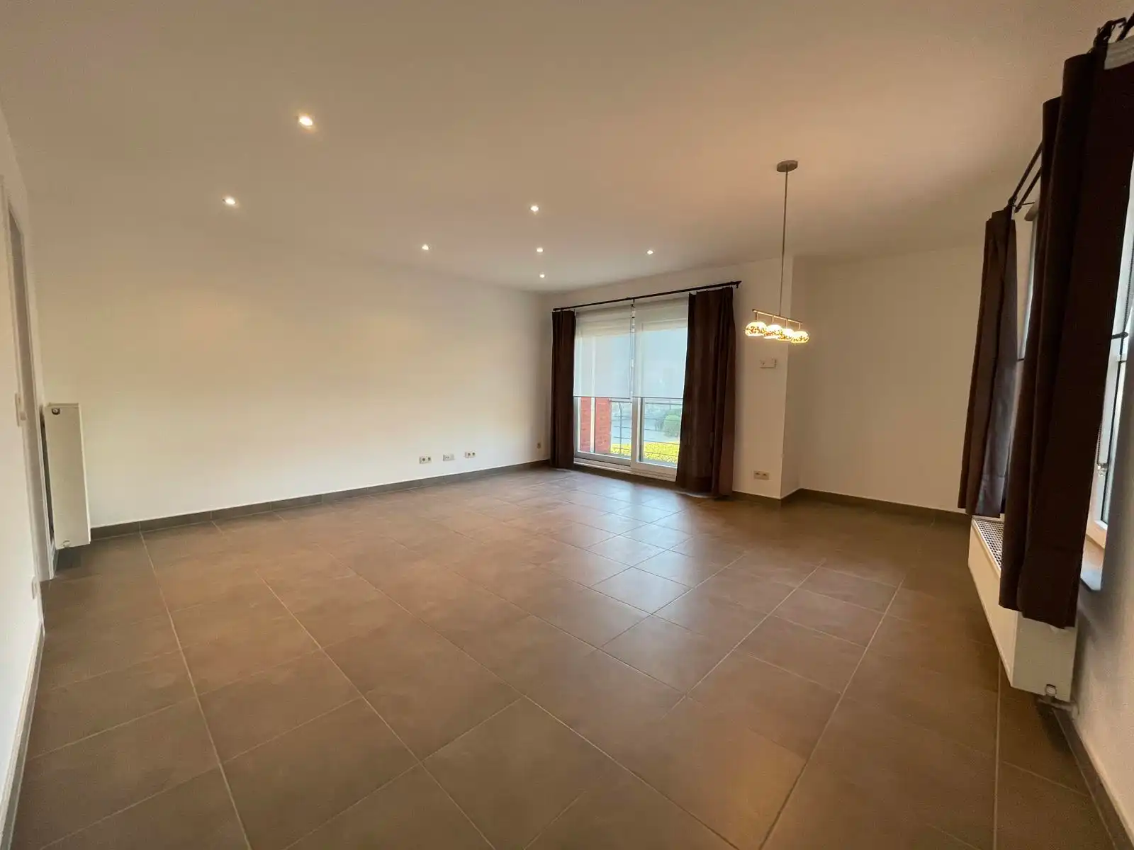 NIEUWERKERKEN - Appartement mét ondergrondse staanplaats foto 3