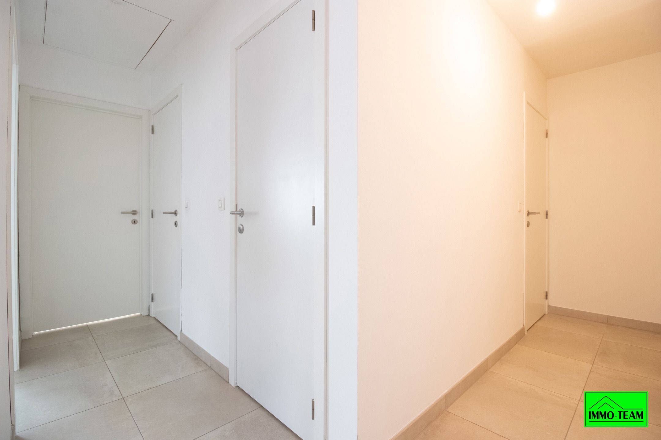 Recent 2-slaapkamerappartement op wandelafstand station foto 8
